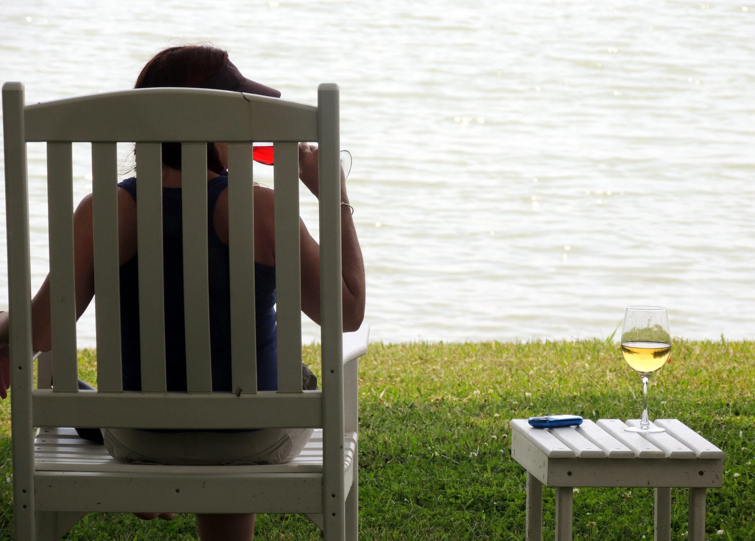 Summer Wine Tasting: By the Water with a Breeze, Please 