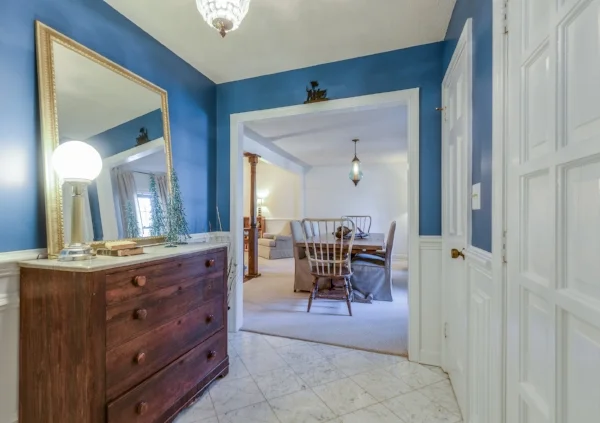 Entry Way.jpg