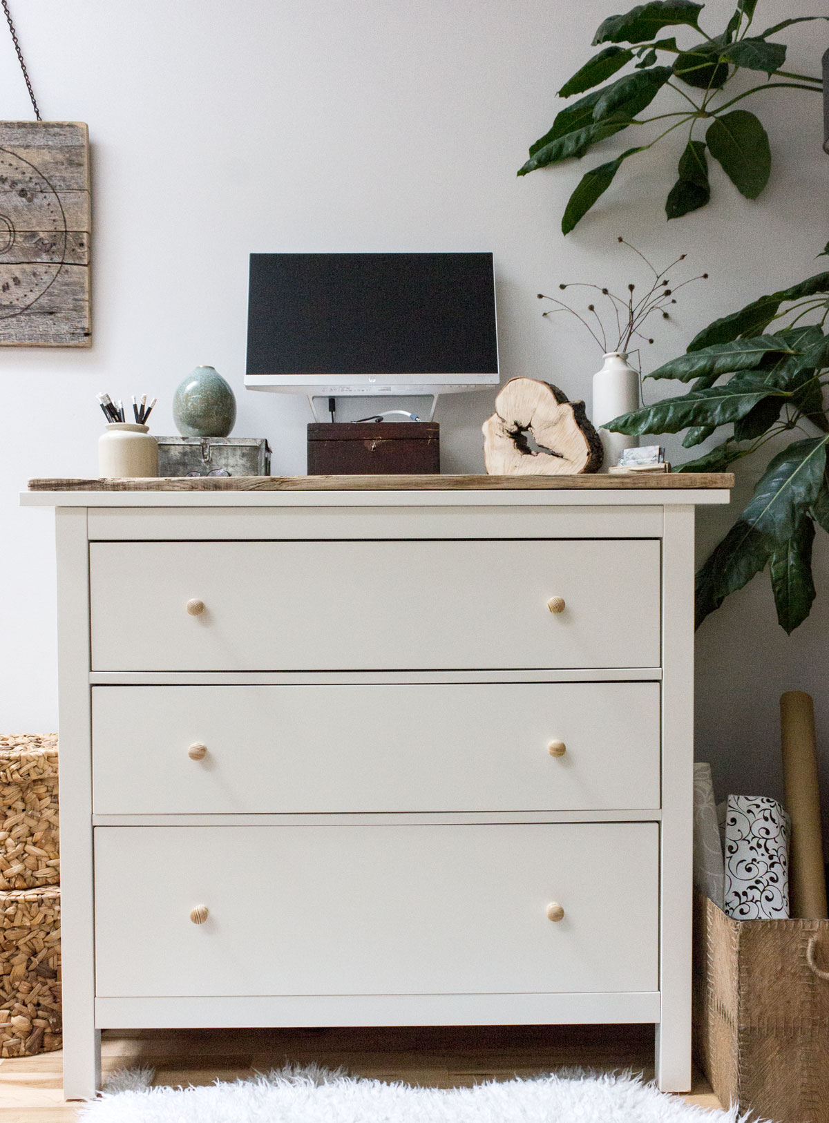  Click for full post on DIY standing desk from an IKEA dresser