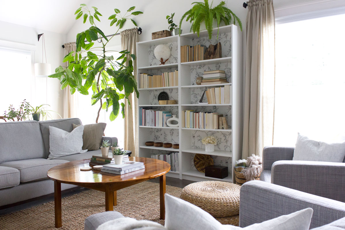 灰色,-white-and-beige-living-room.jpg