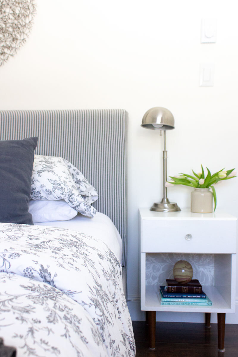 decorating a bedroom for calm and good sleep