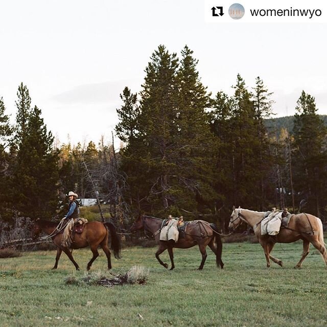 Join! #Repost @womeninwyo &bull;Band Together &bull; Join us tomorrow, Thursday, April 16th at 9a MST for an hour vinyasa yoga flow with WW&rsquo;s Jessie Allen of Allen&rsquo;s Diamond 4 Ranch @miss.jessieallen @allensdiamond4ranch ⠀⠀⠀⠀⠀⠀⠀⠀⠀
We&rsqu
