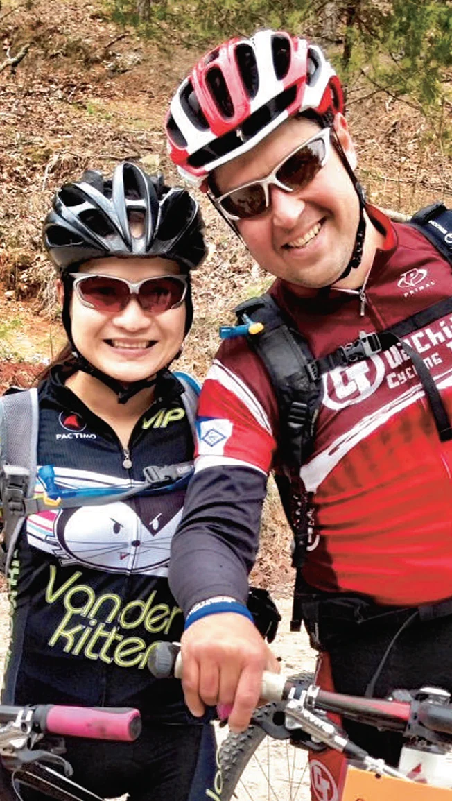 D A N L Y S K & A D D I E T E O Dan starting racing BMX at the age of 10, while Addie started riding 11 years ago. This bicycle-obsessed duo enjoys helping, promoting and leading various cycling events in Arkansas. Both have competed in mountain biking and cyclecross events across the state. They enjoy teaching new cyclists mountain biking skills, and with support from Chainwheel bike shop they lead group road and mountain bike rides and skills clinics throughout the state. Addie is instrumental with organizing and leading women’s mountain bike rides and helping to grow the sport in Arkansas.
