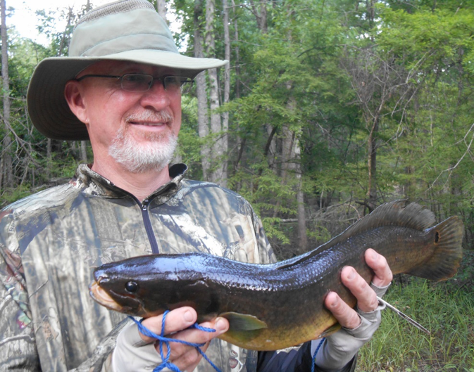 Robert “Turkey Buzzard” Mauldin shows off his grinnel catch from Grassy Lake.