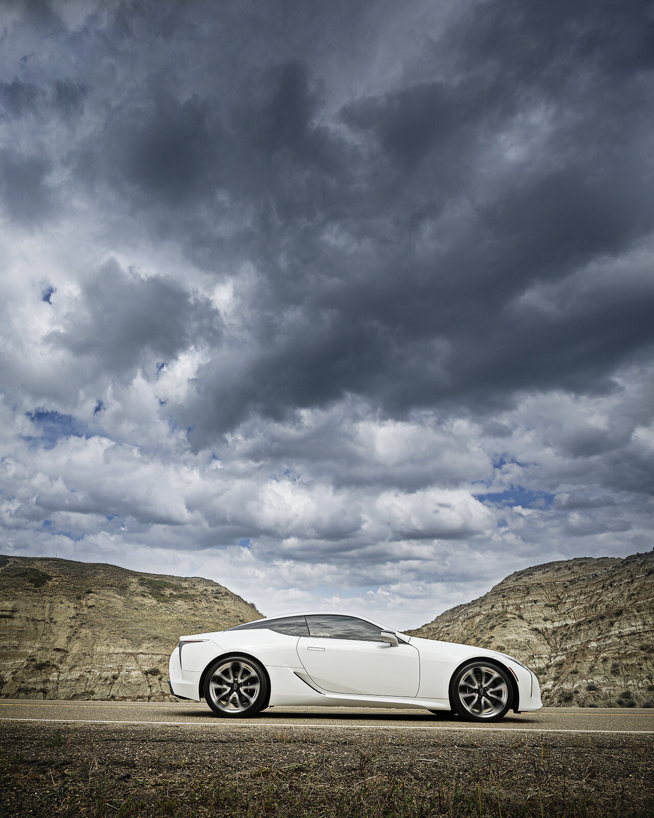 10569_LEXUS_SHOT_04_LC_500-01327final 2.jpg