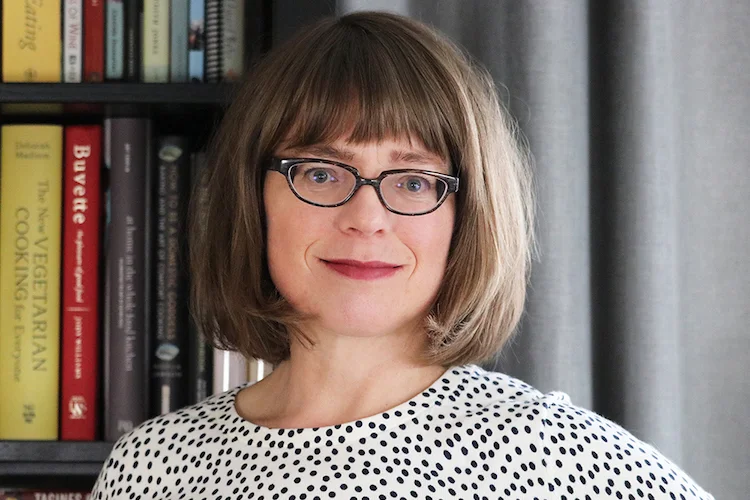 Carrie Dennett.jpg