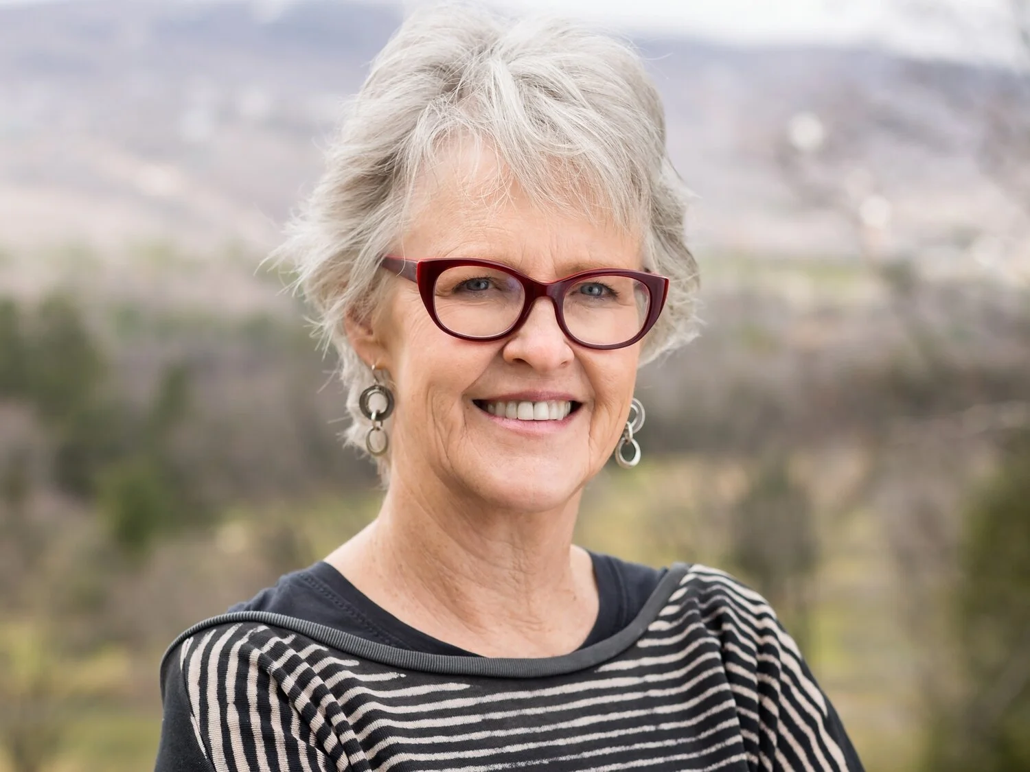 Food Psych #67: Wellness Without Weight Loss &amp; Non-Diet Nutrition with Marsha Hudnall