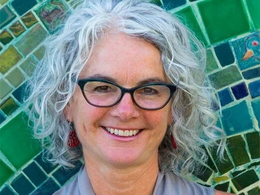 Food Psych #108: The Roots of the Body-Positive Movement with Connie Sobczak