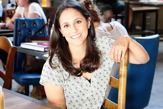 Food Psych #102: How to Handle Body Changes, Pregnancy, &amp; Postpartum Issues with Lindsay Stenovec