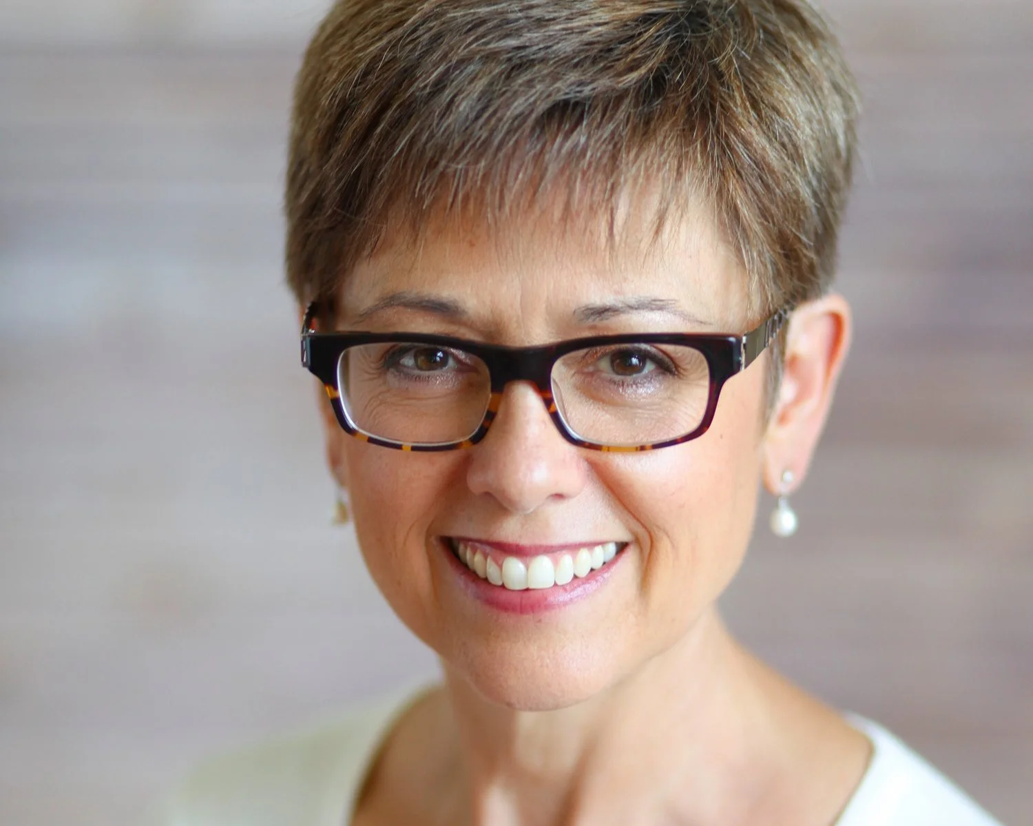 Food Psych #125: Healing Your Relationship with Food &amp; Overcoming Disordered Eating with Lisa Pearl