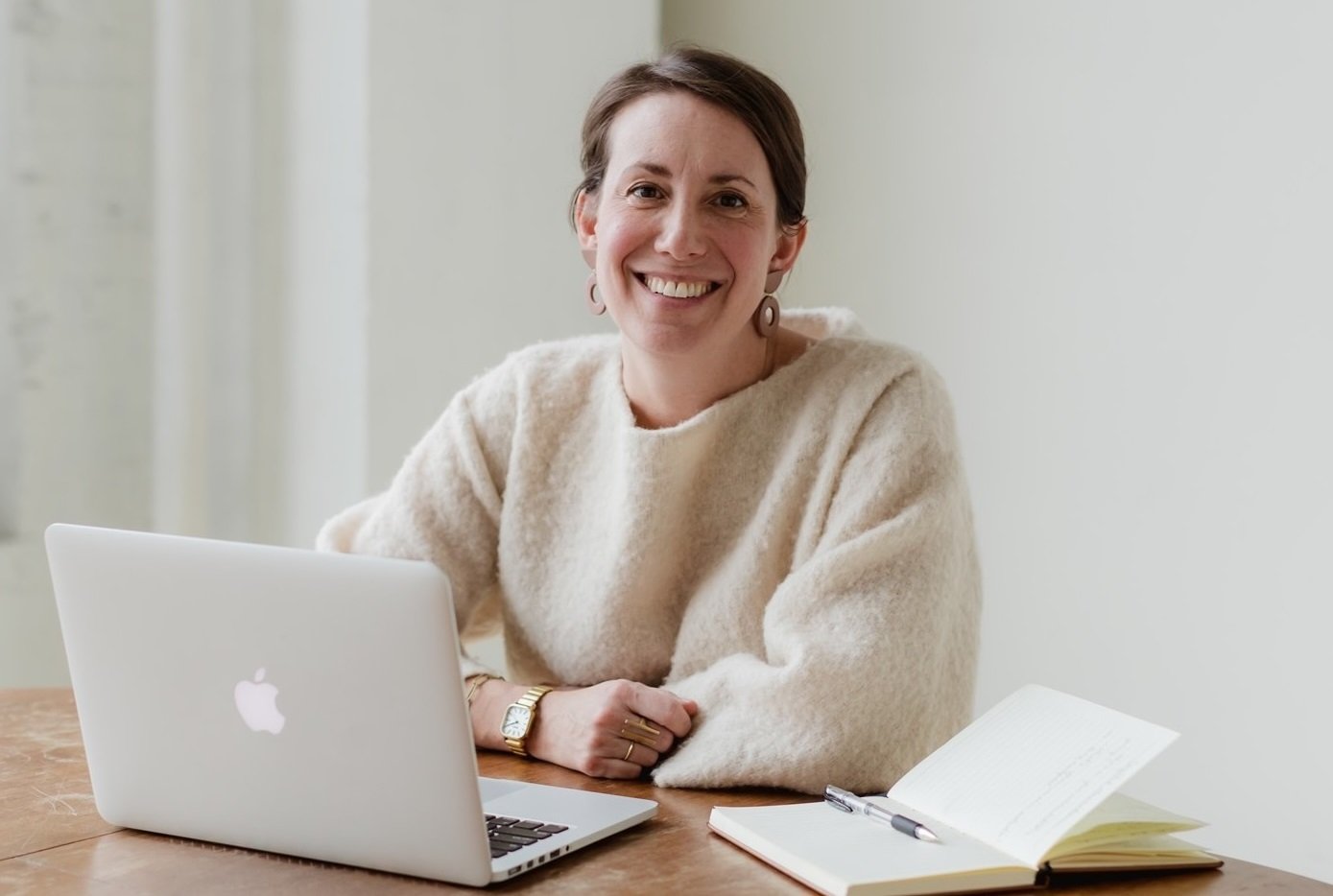 Food Psych #330: Fashion for Every Body, Functional-Medicine Failings, and Finding Your True Style with Dacy Gillespie