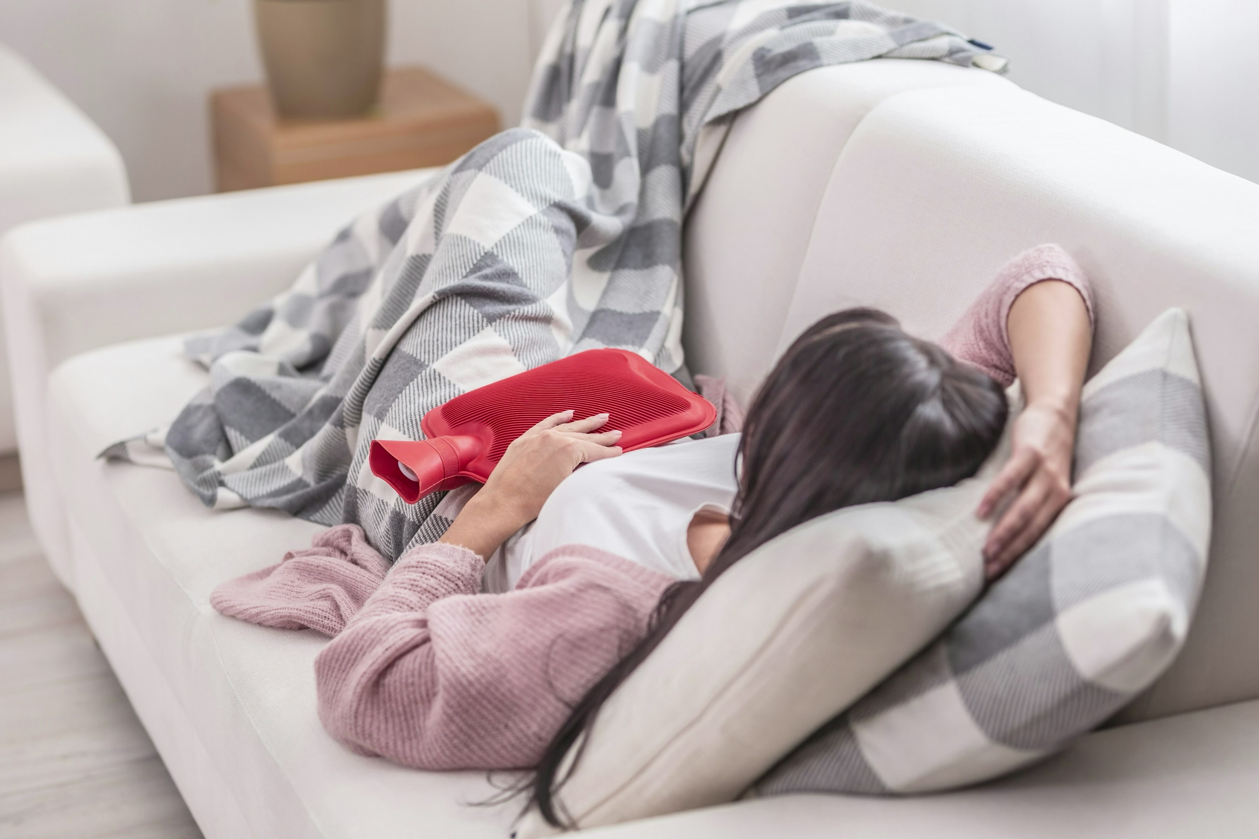 How to Handle an Anxious Gut: 9 Ways to Cope Without Cutting out Food