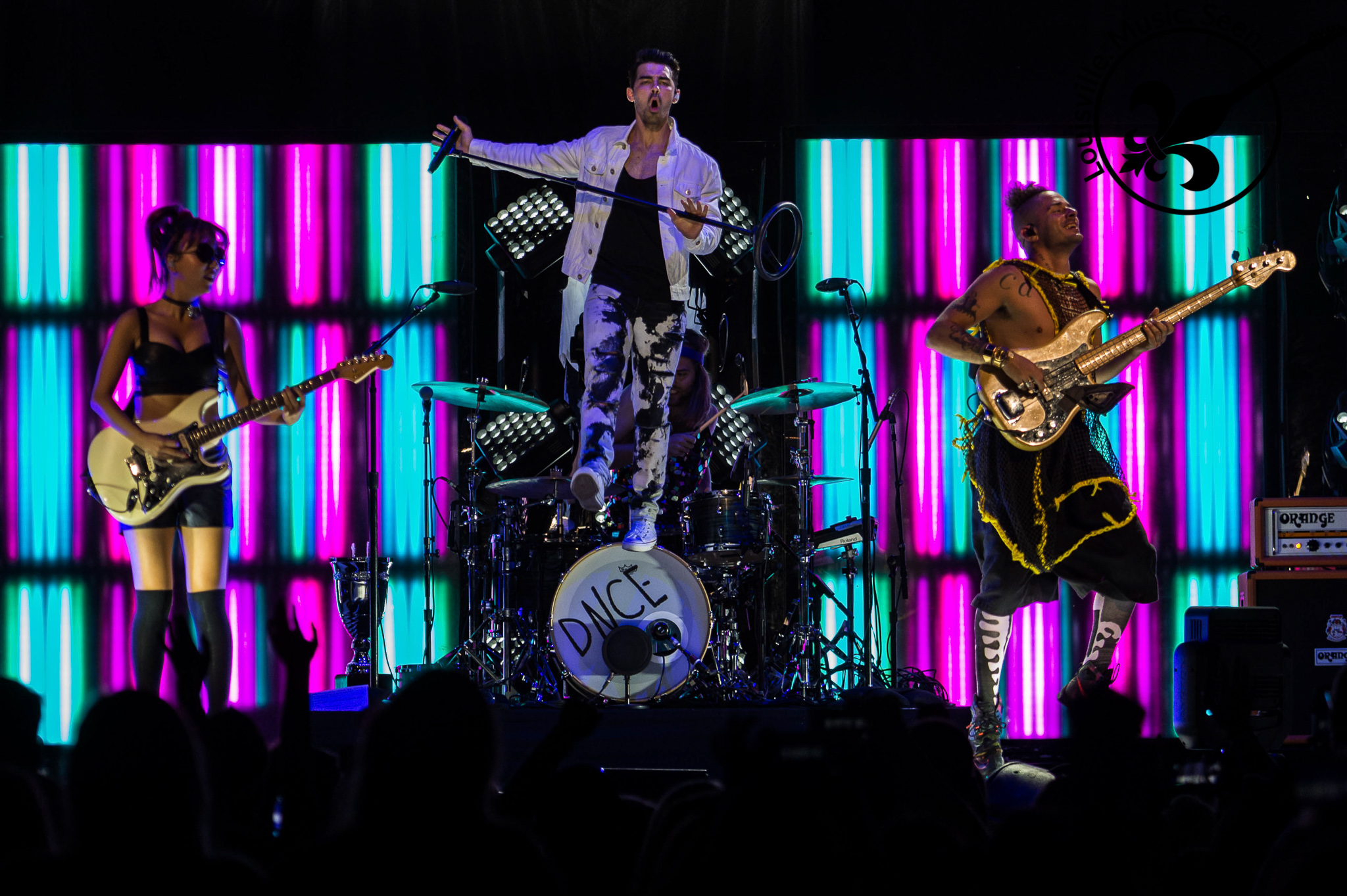 DNCE  KFC Yum! Center -5.1.jpg