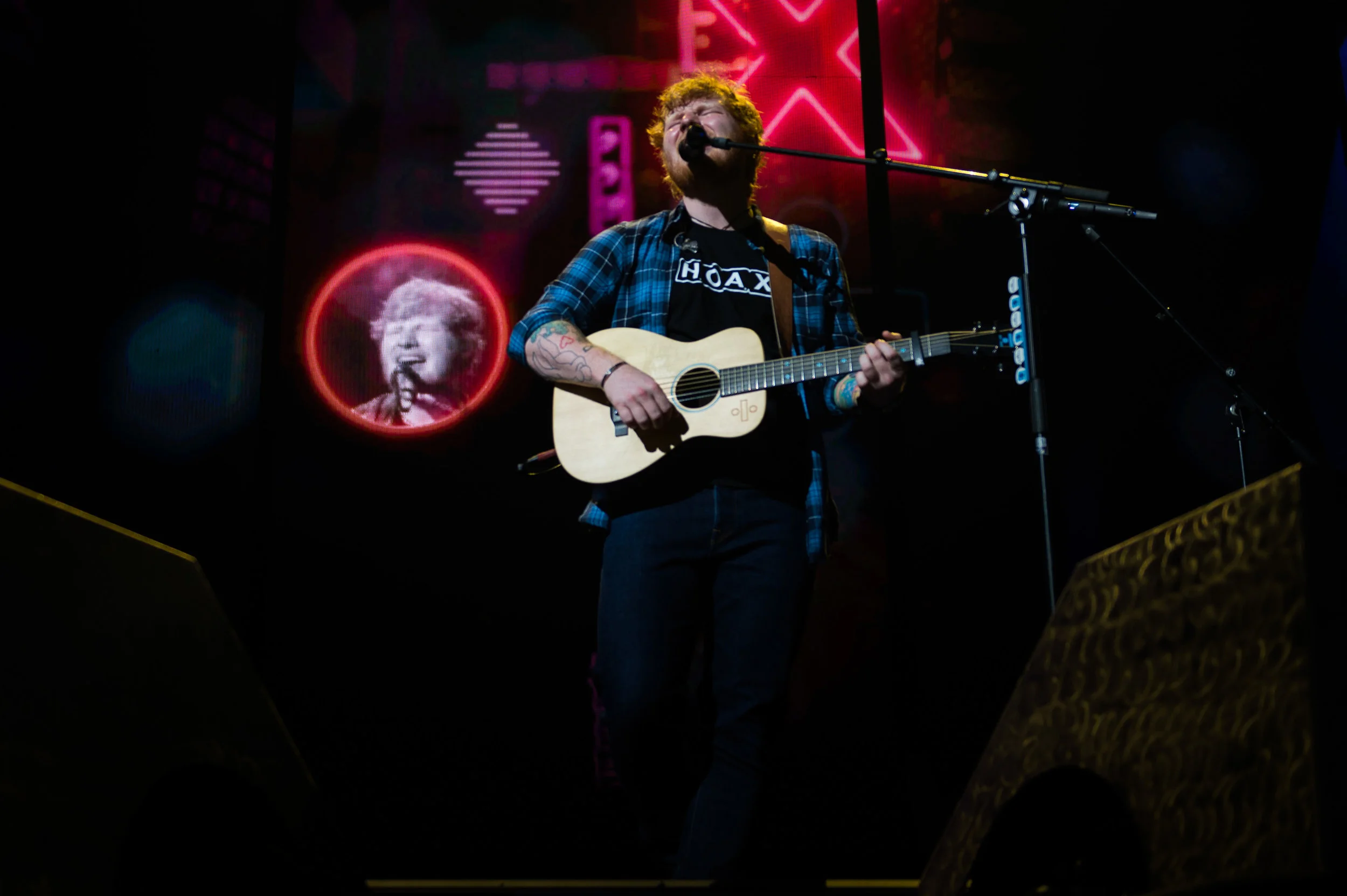 Ed Sheeran James Blunt KFC Yum! Center Sept 7 2017-11.jpg