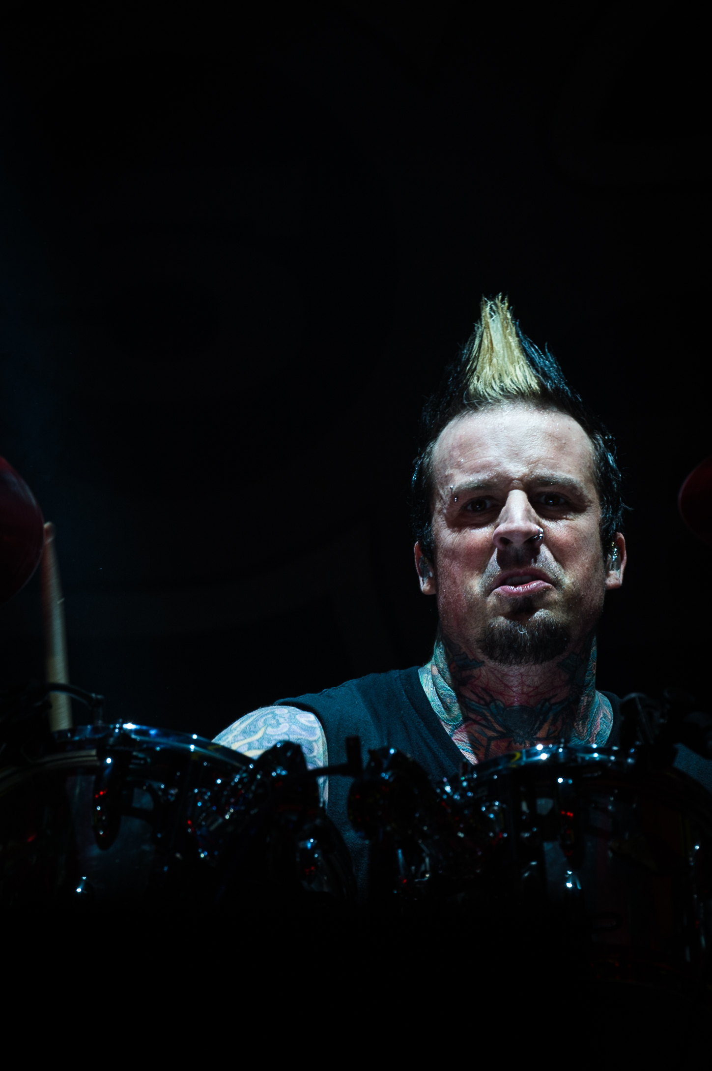 Five Finger Death Punch Sep 30 2017-32.jpg