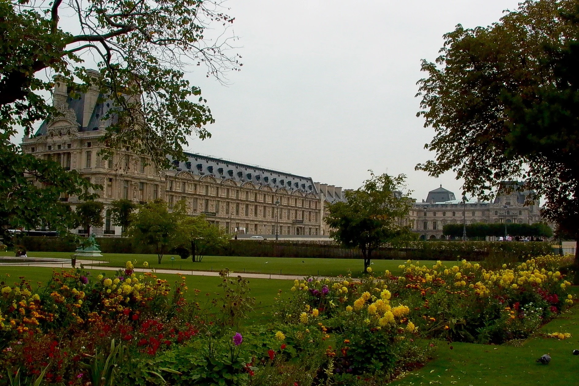 PARIS, FRANCE SEPTEMBER 2005