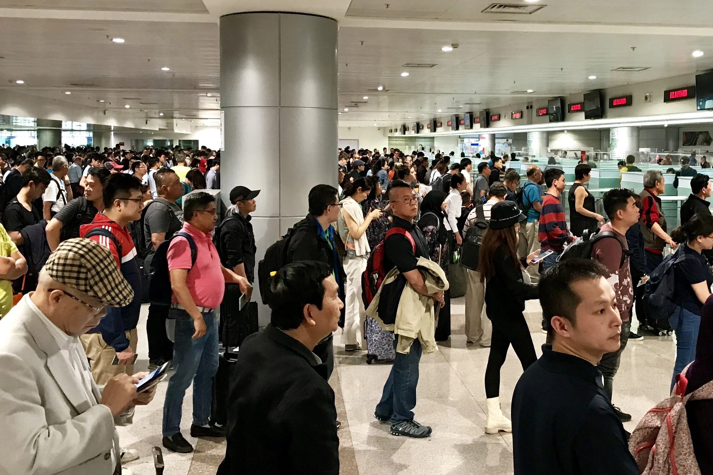 Customs lineup (about 1200 people) at airport.