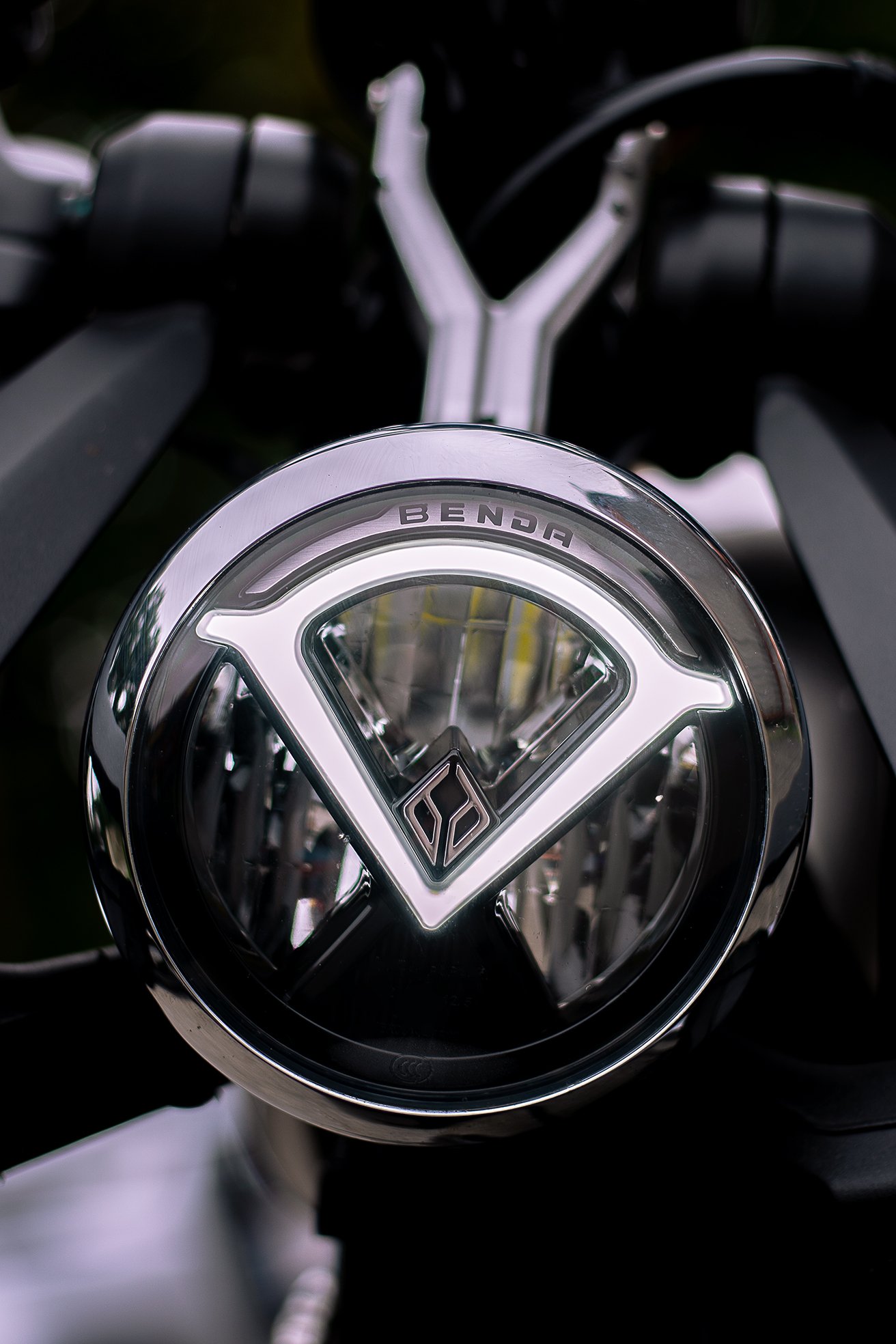 PHOTO FOR BENDA MOTO / NEW SILVER NAPOLEONBOB LAUNCH CAMPAIGN