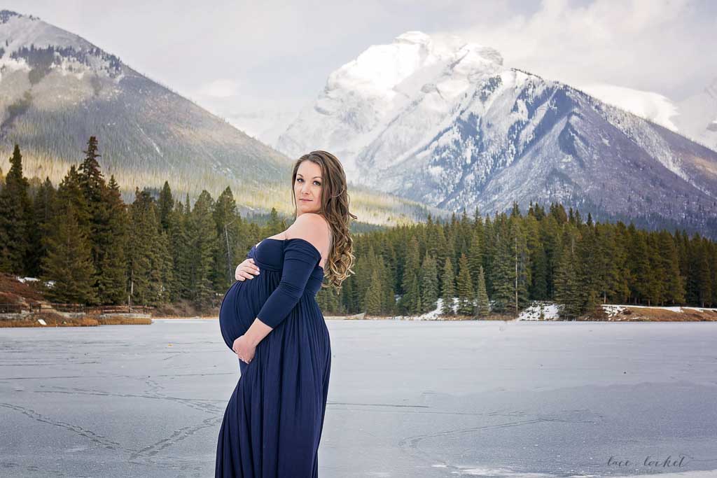 airdrie maternity photographer lace-and-locket-photo--30.jpg