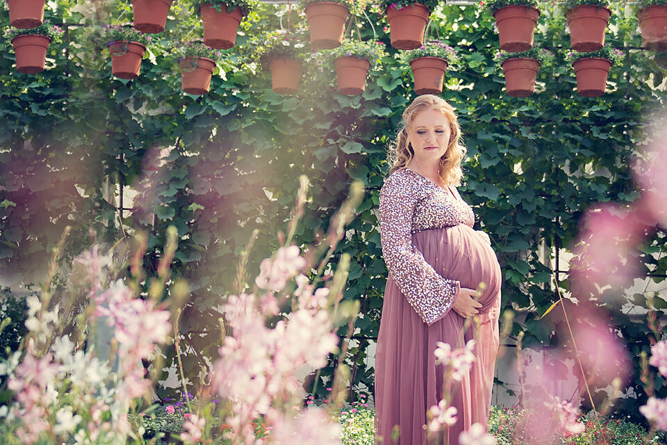 Calgary Maternity Photographer Lace & Locket Photo Garden Maternity 4.jpg