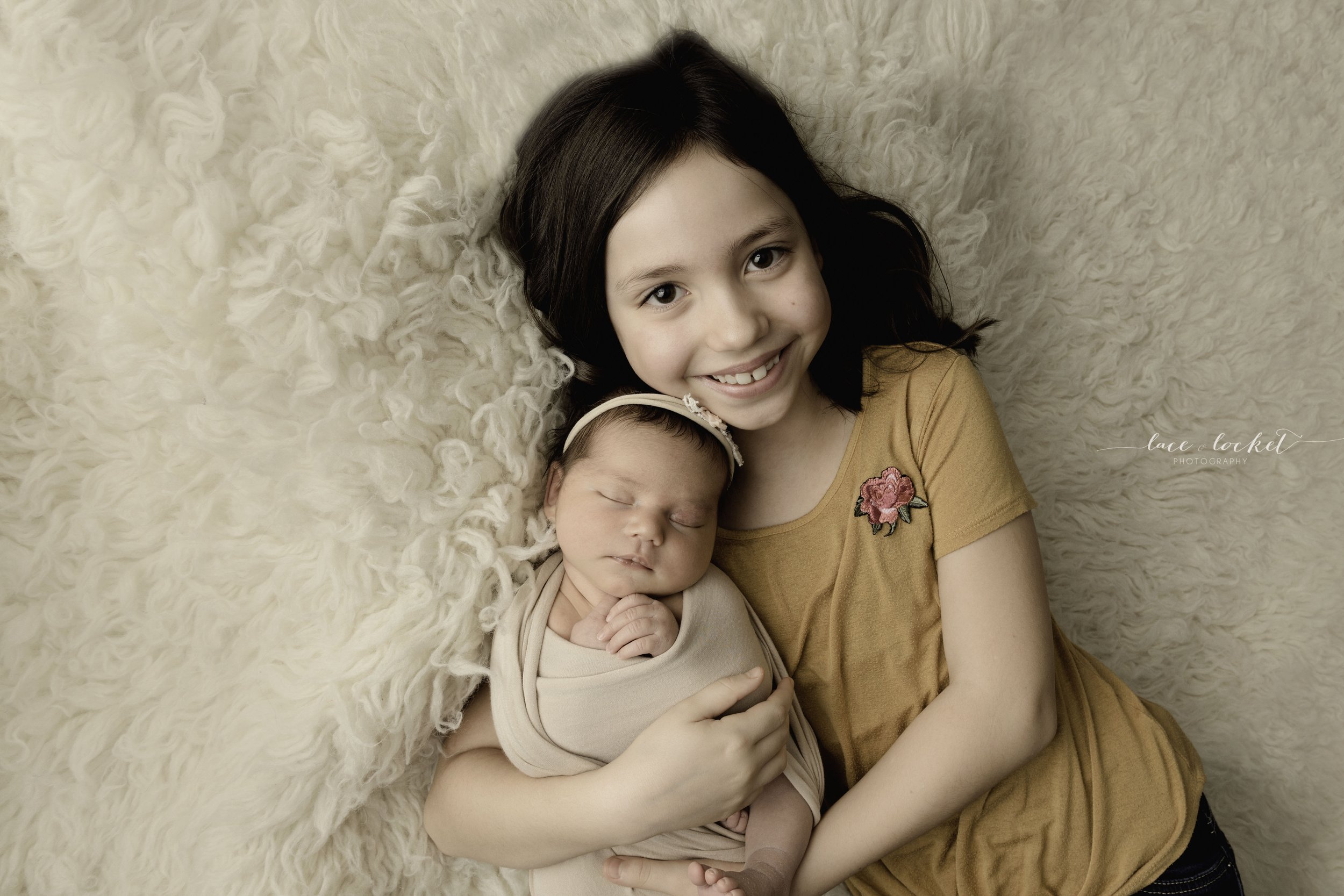 Calgary Newborn Photographer-Lace & Locket Photo-6.jpg