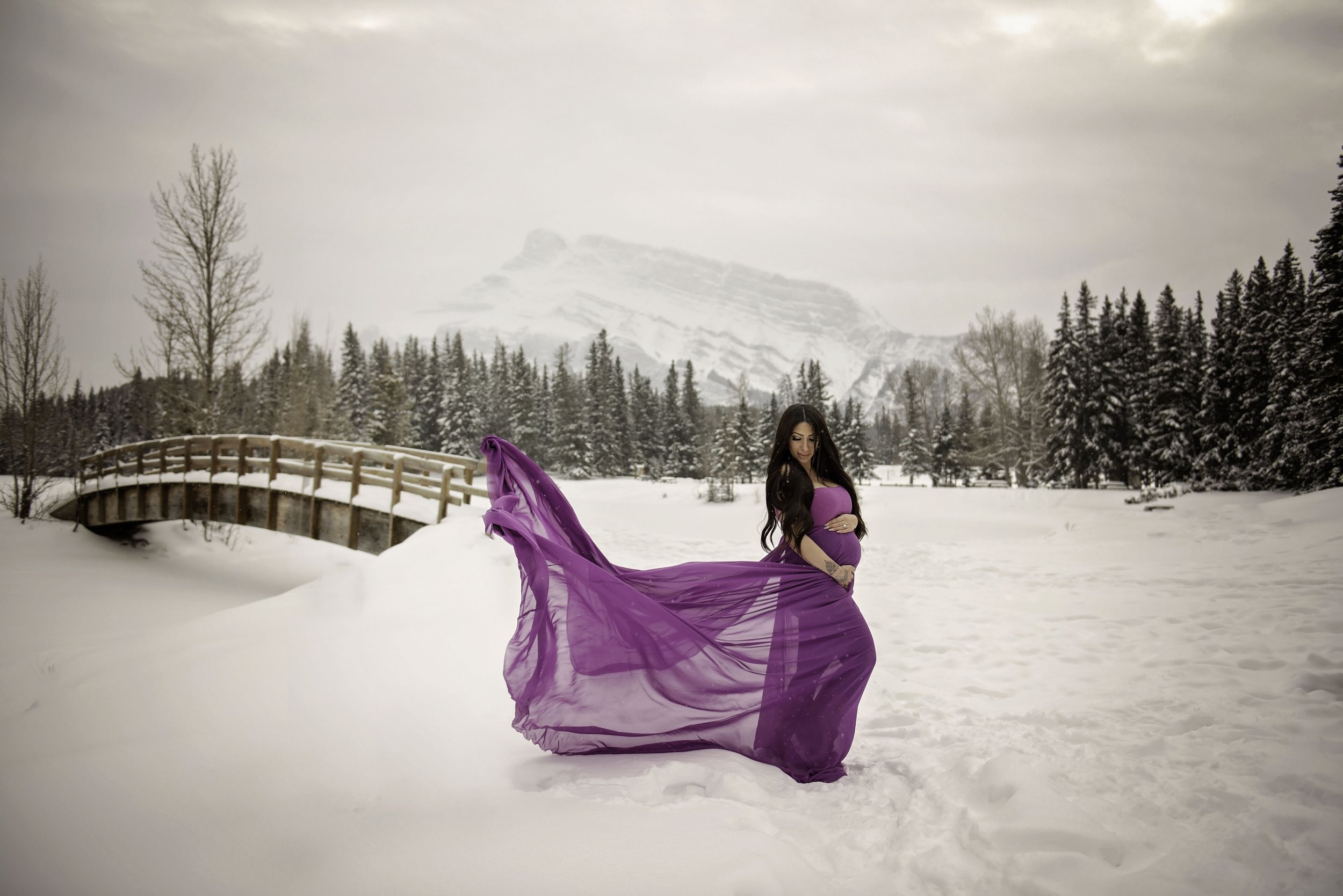 Banff Mountain Maternity Photographer-Lace & Locket Photo-2.jpg