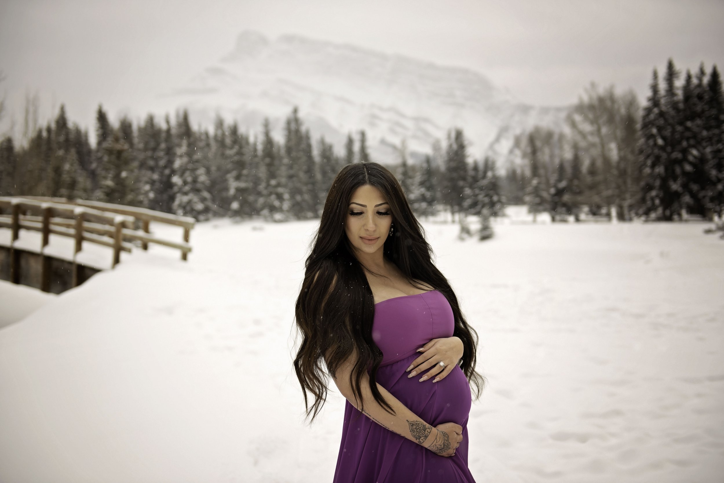 Banff Mountain Maternity Photographer-Lace & Locket Photo-10.jpg