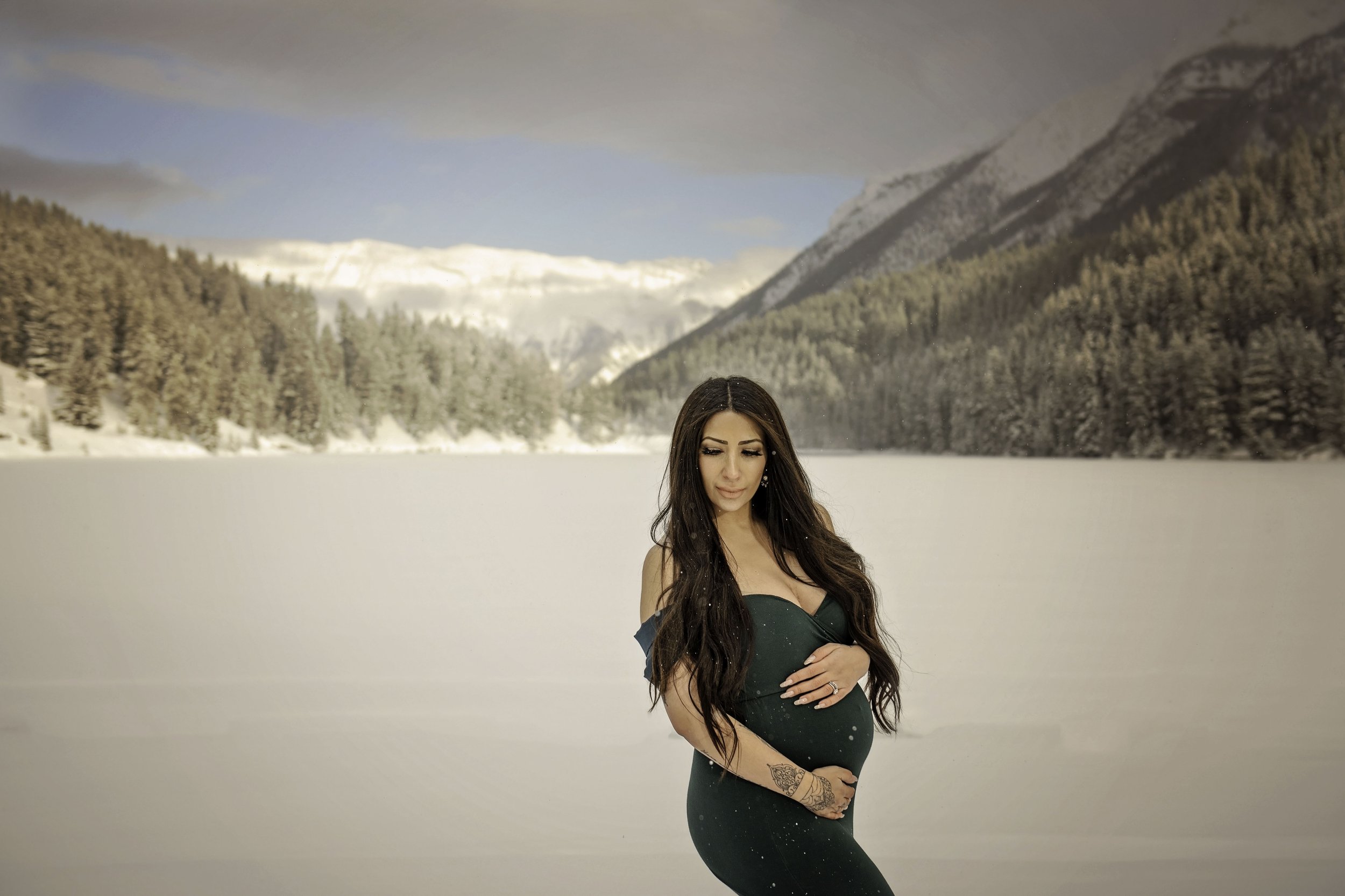 Banff Mountain Maternity Photographer-Lace & Locket Photo-42.jpg