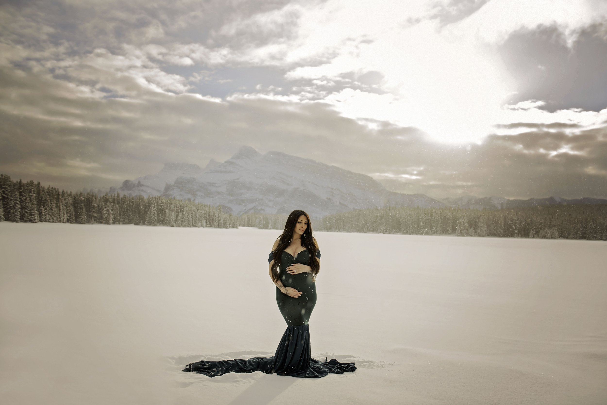 Banff Mountain Maternity Photographer-Lace & Locket Photo-50.jpg