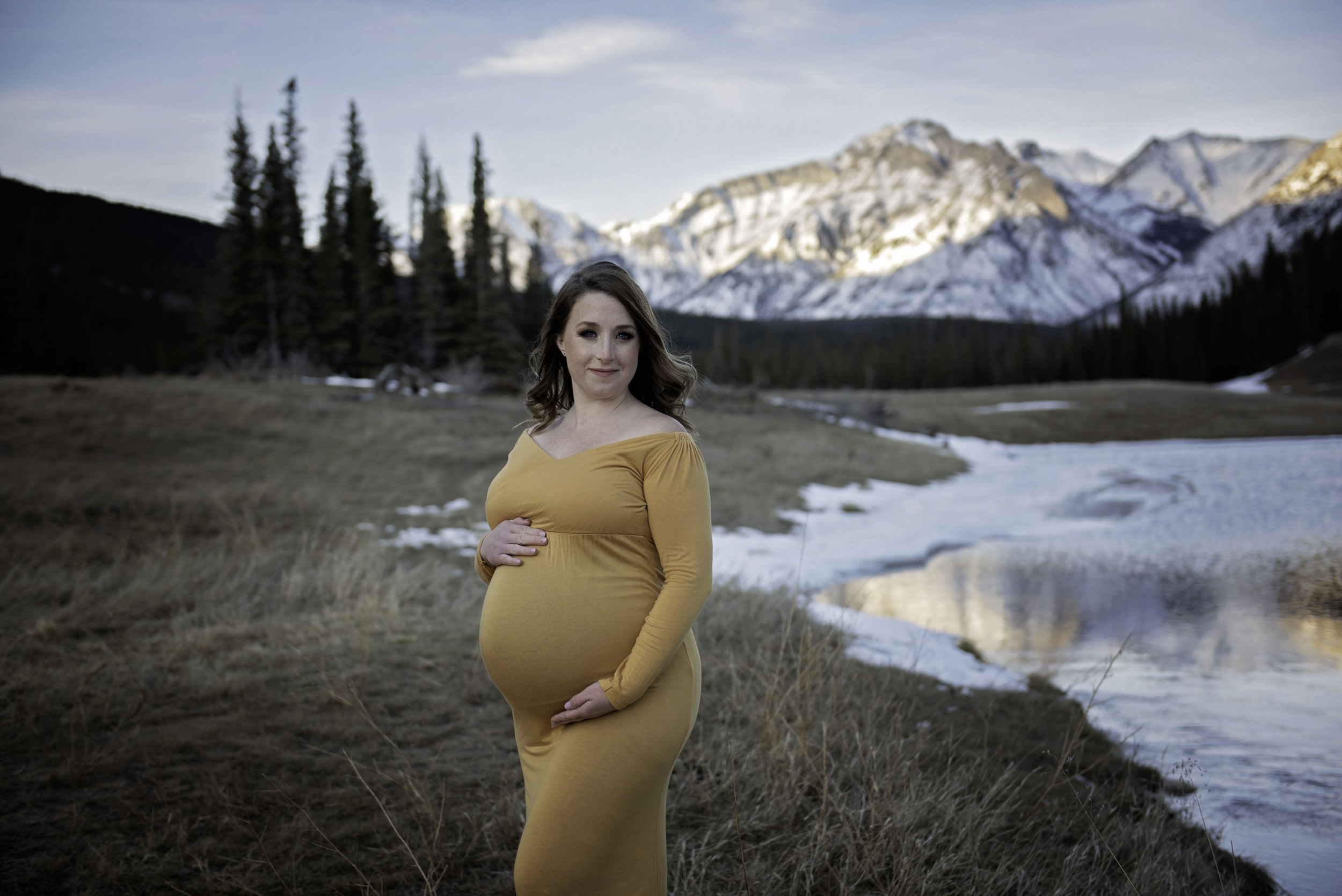 YYC Mountain Maternity Photographer-Lace & Locket Photo-32.jpg