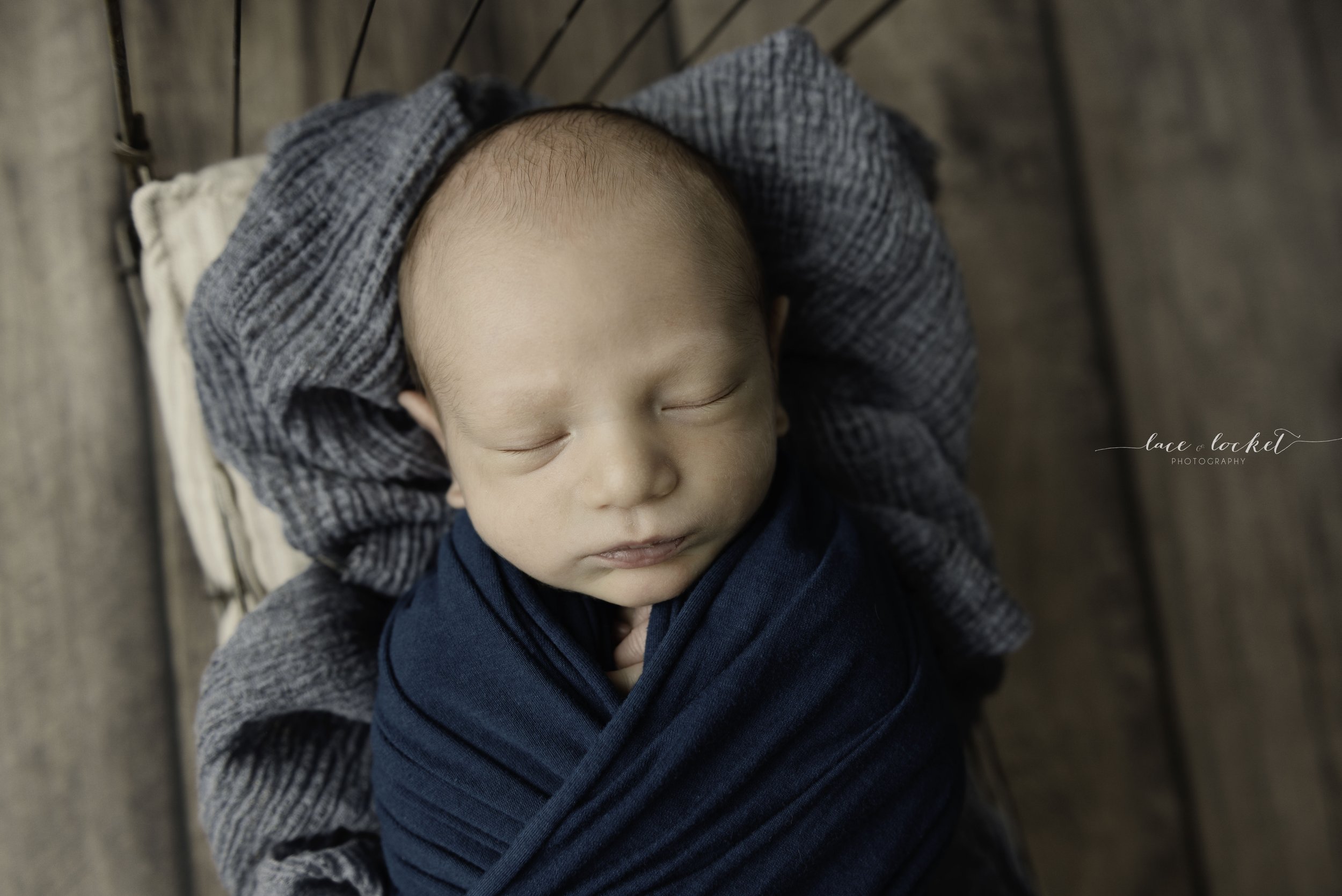 Airdrie Newborn  Photographer-Lace & Locket Photo-28.jpg