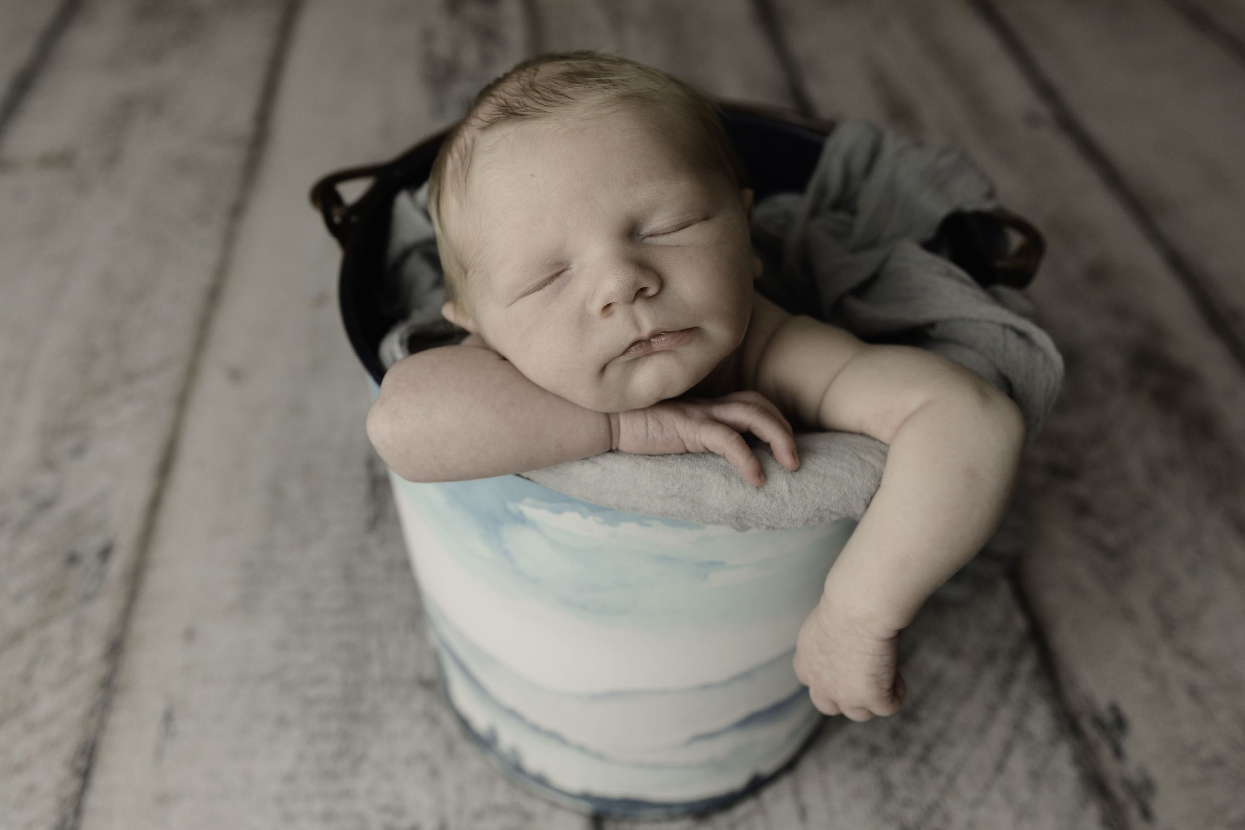 Airdrie Newborn Photographer-Lace & Locket Photo-35.jpg