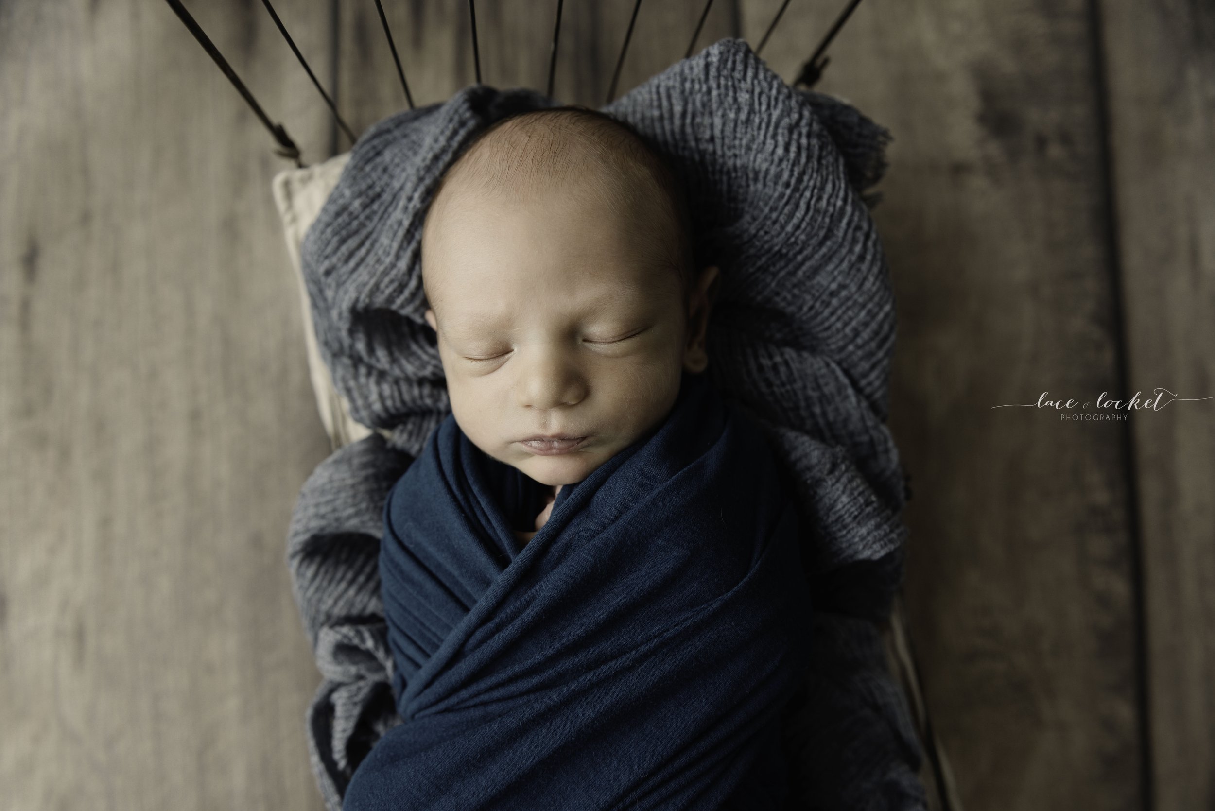 Airdrie Newborn  Photographer-Lace & Locket Photo-27.jpg