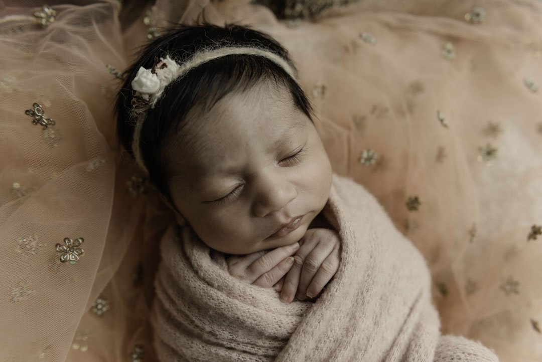Calgary Newborn Photographer-Lace & Locket Photo-17.jpg