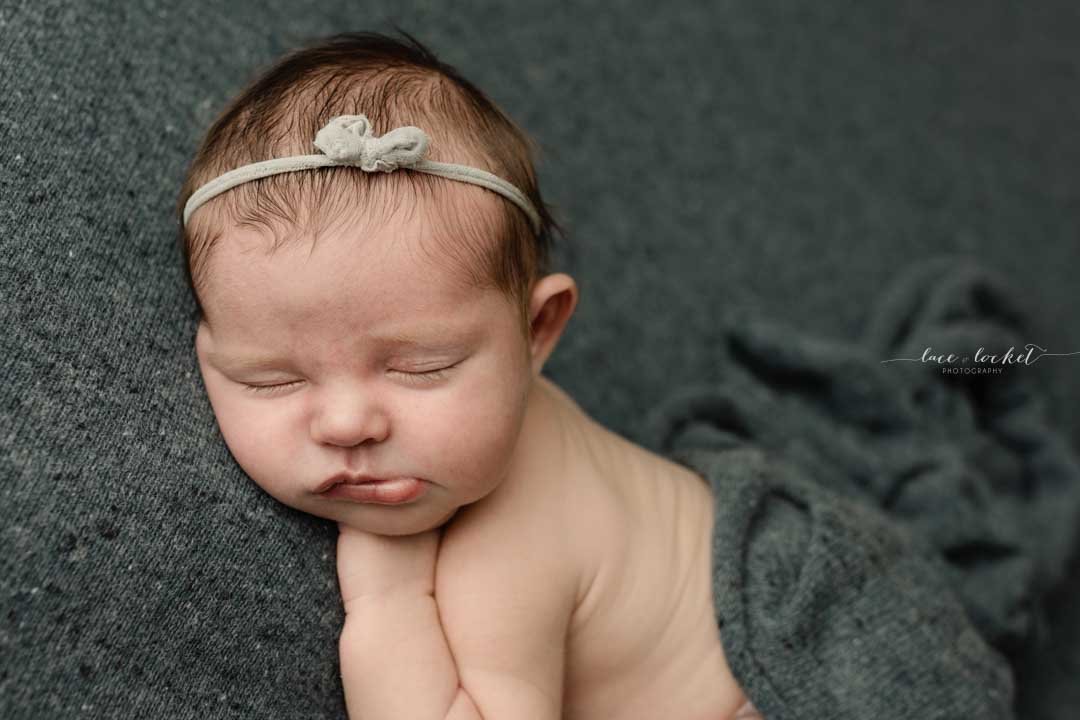 Airdrie Newborn Photographe-Lace & Locket Photo-35.jpg
