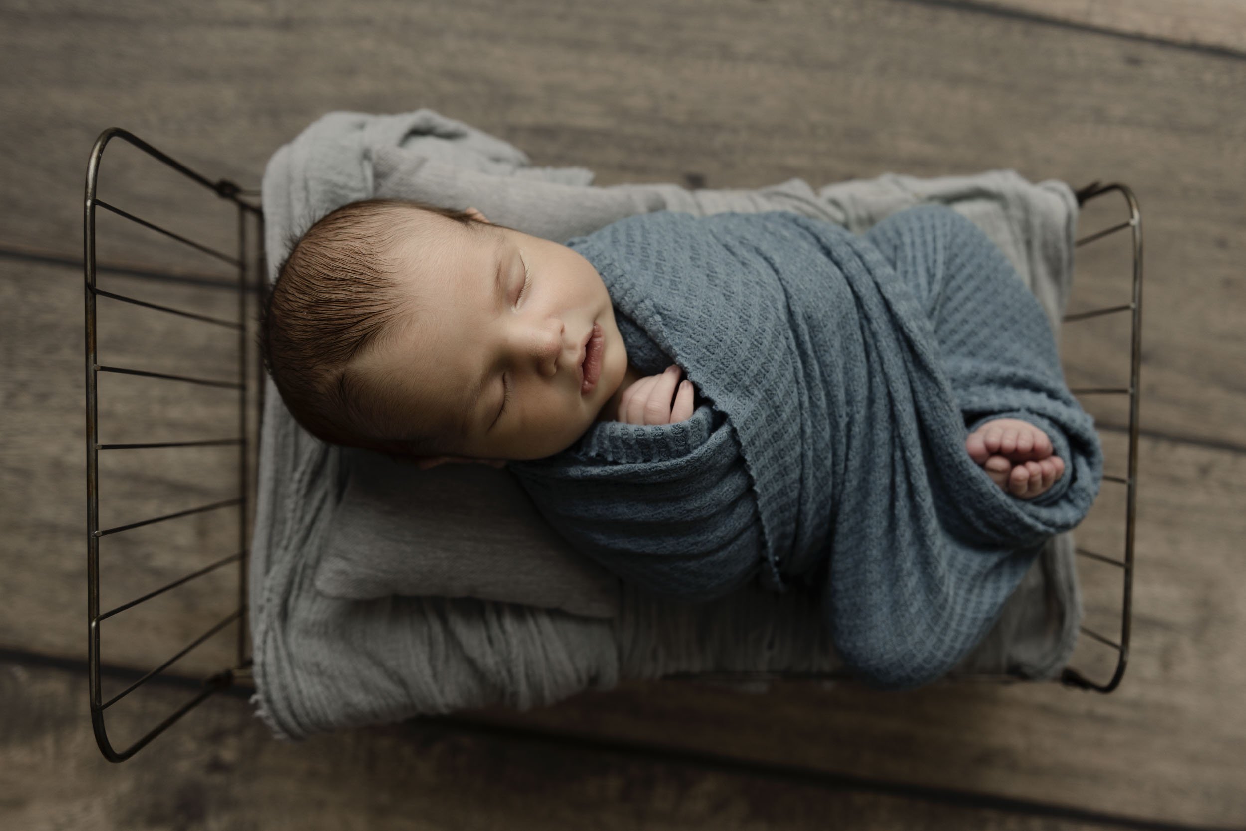 Airdrie Newborn Photographer - Lace & Locket Photo-15.jpg