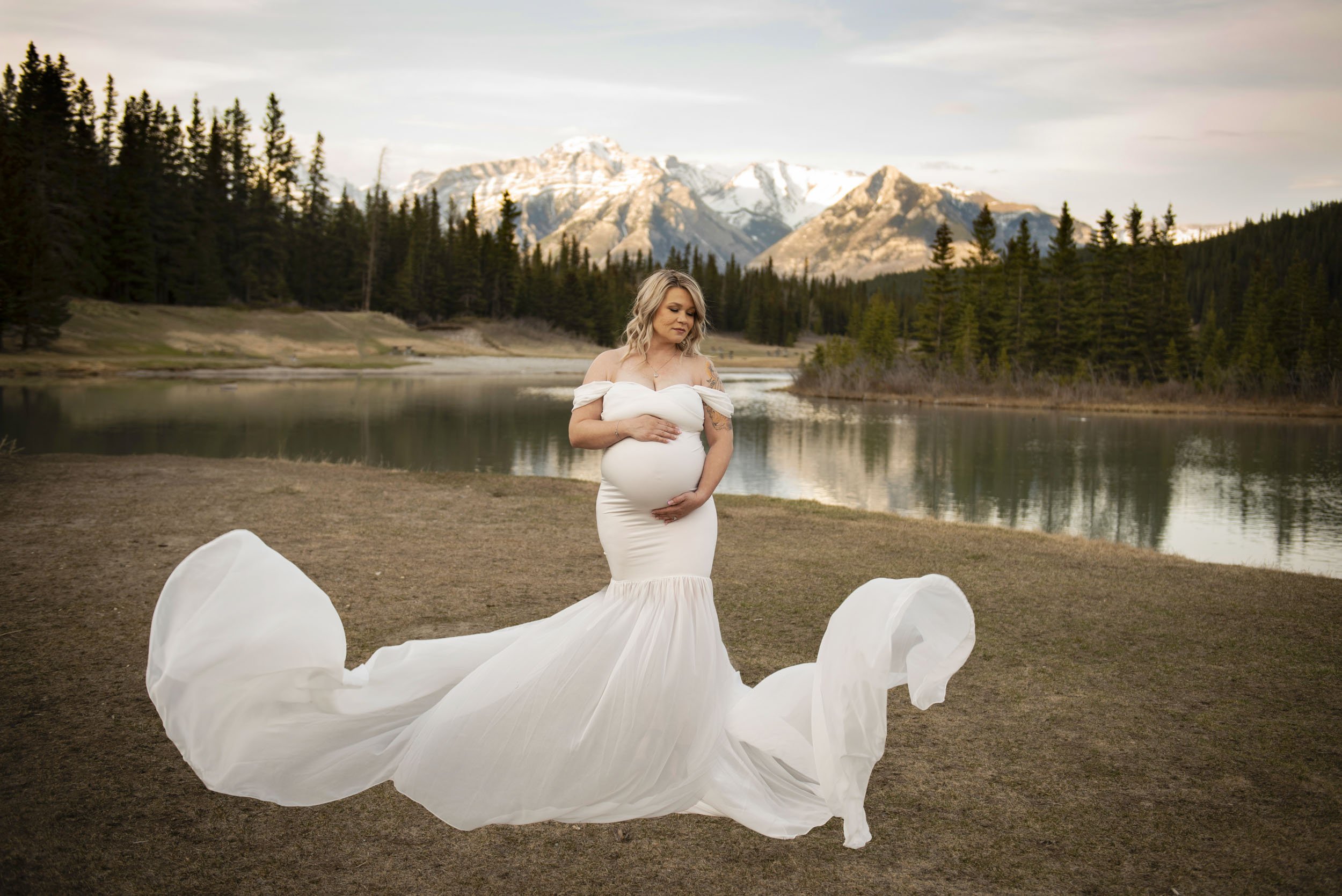 Mountain Maternity Photographer- Lace and Locket Photo-20.jpg