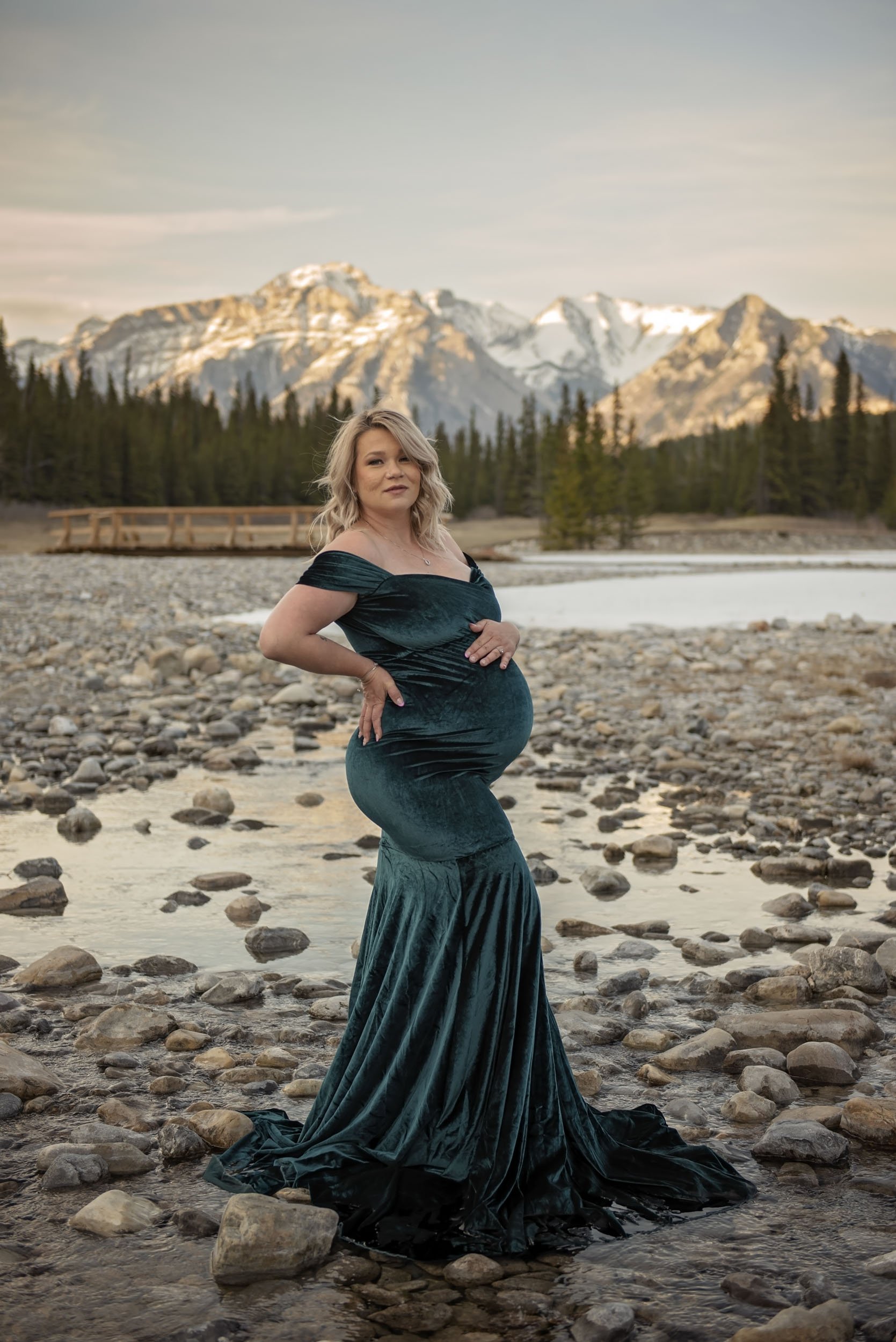 Mountain Maternity Photographer- Lace and Locket Photo-28.jpg