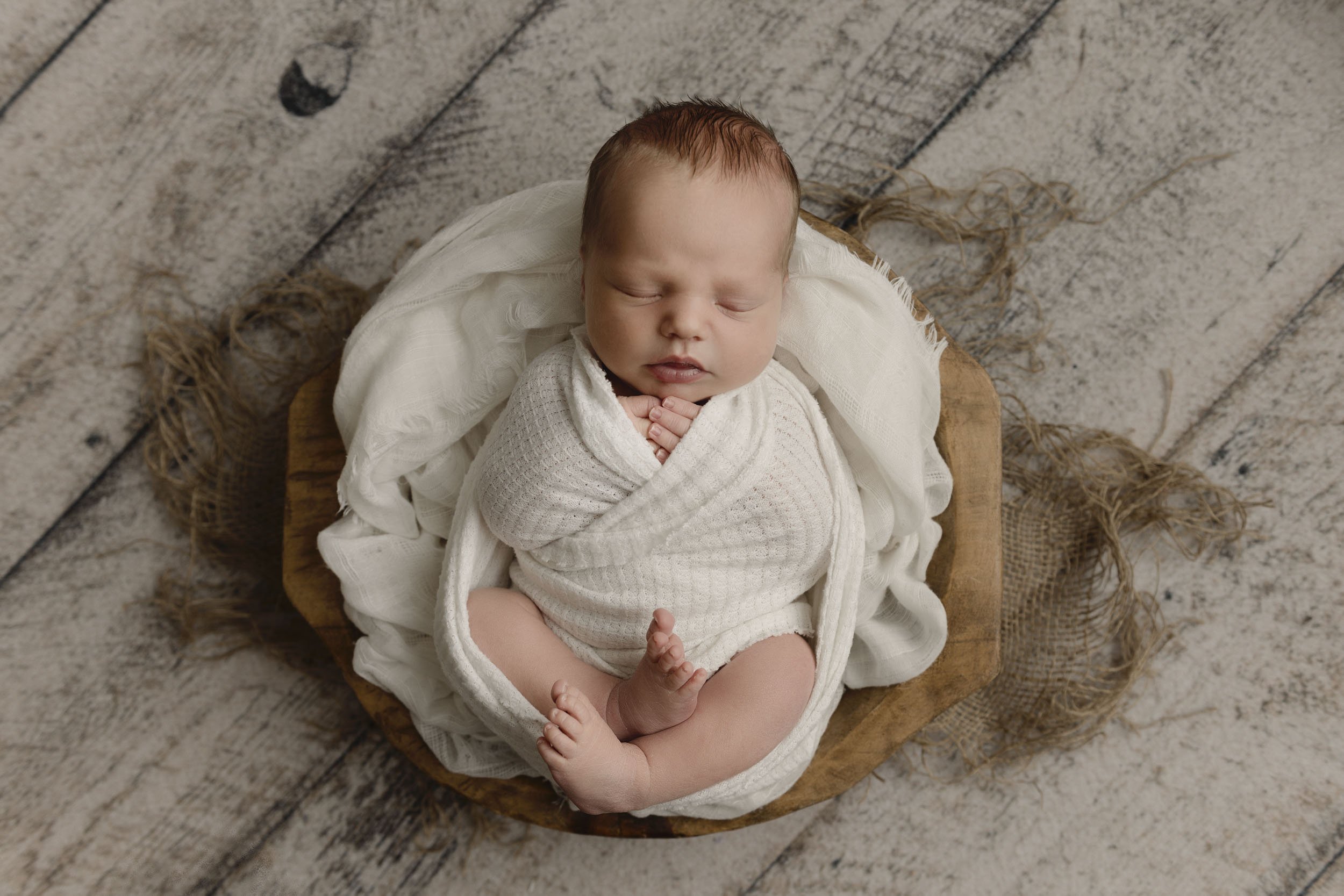 Lace and locket photo Airdrie Calgary Newborn Photographer-13.jpg