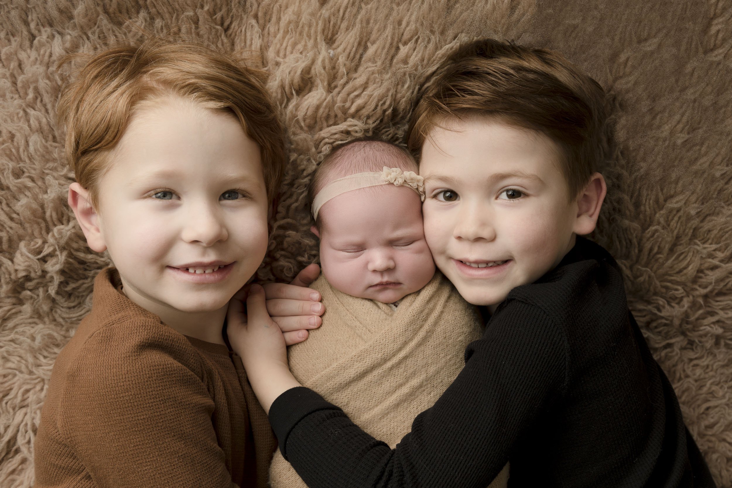 Lace and locket photo Airdrie Calgary Newborn Photographer-14.jpg