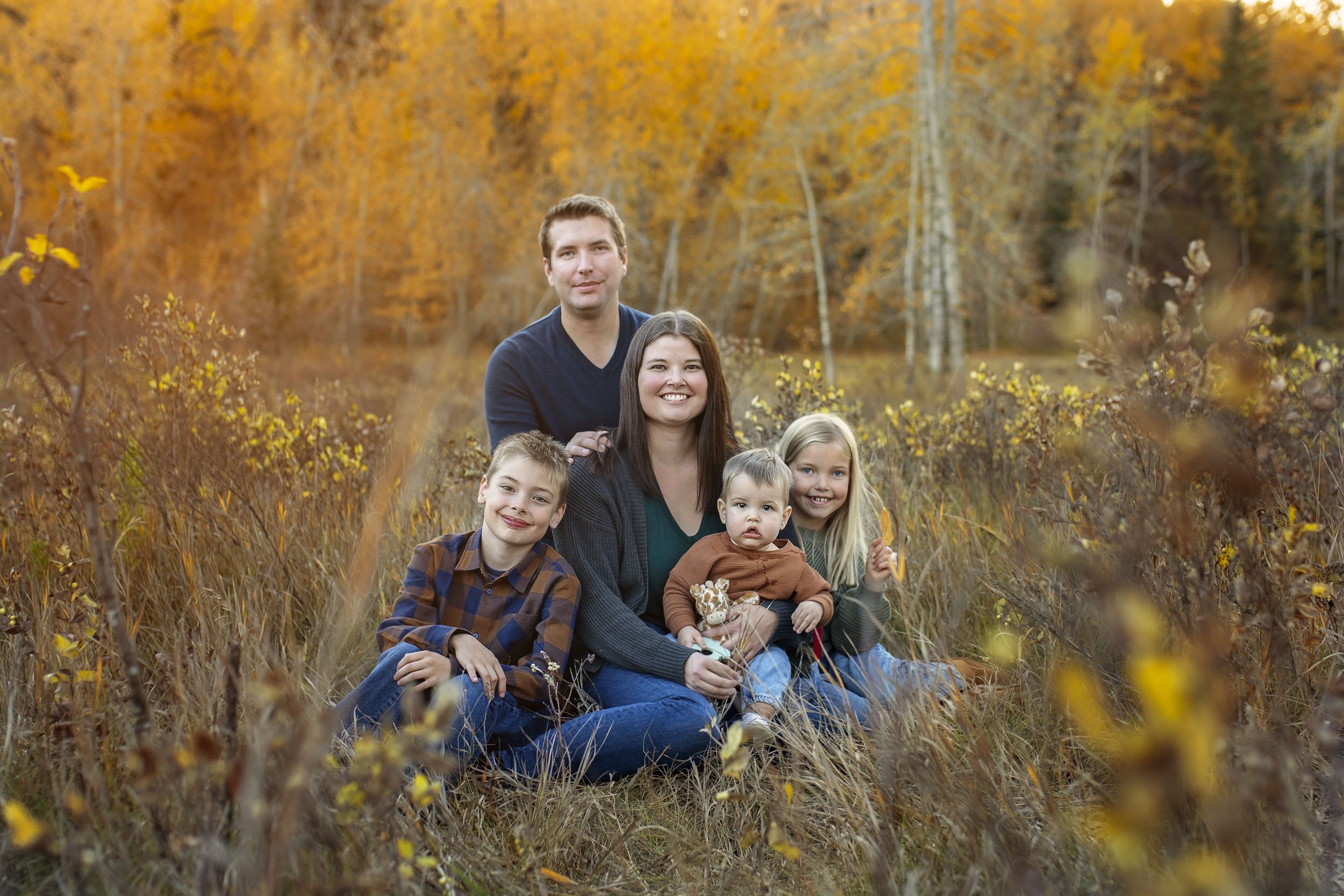 Lace and locket photo Airdrie Calgary Family Photographer-88.jpg