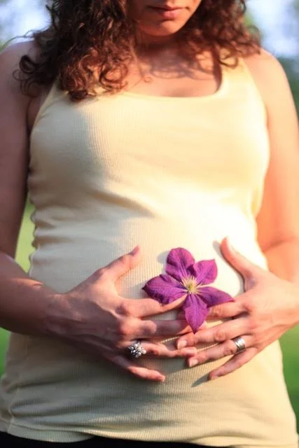 Pregnancy Photo taken By Colleen's friend as mentioned in episode