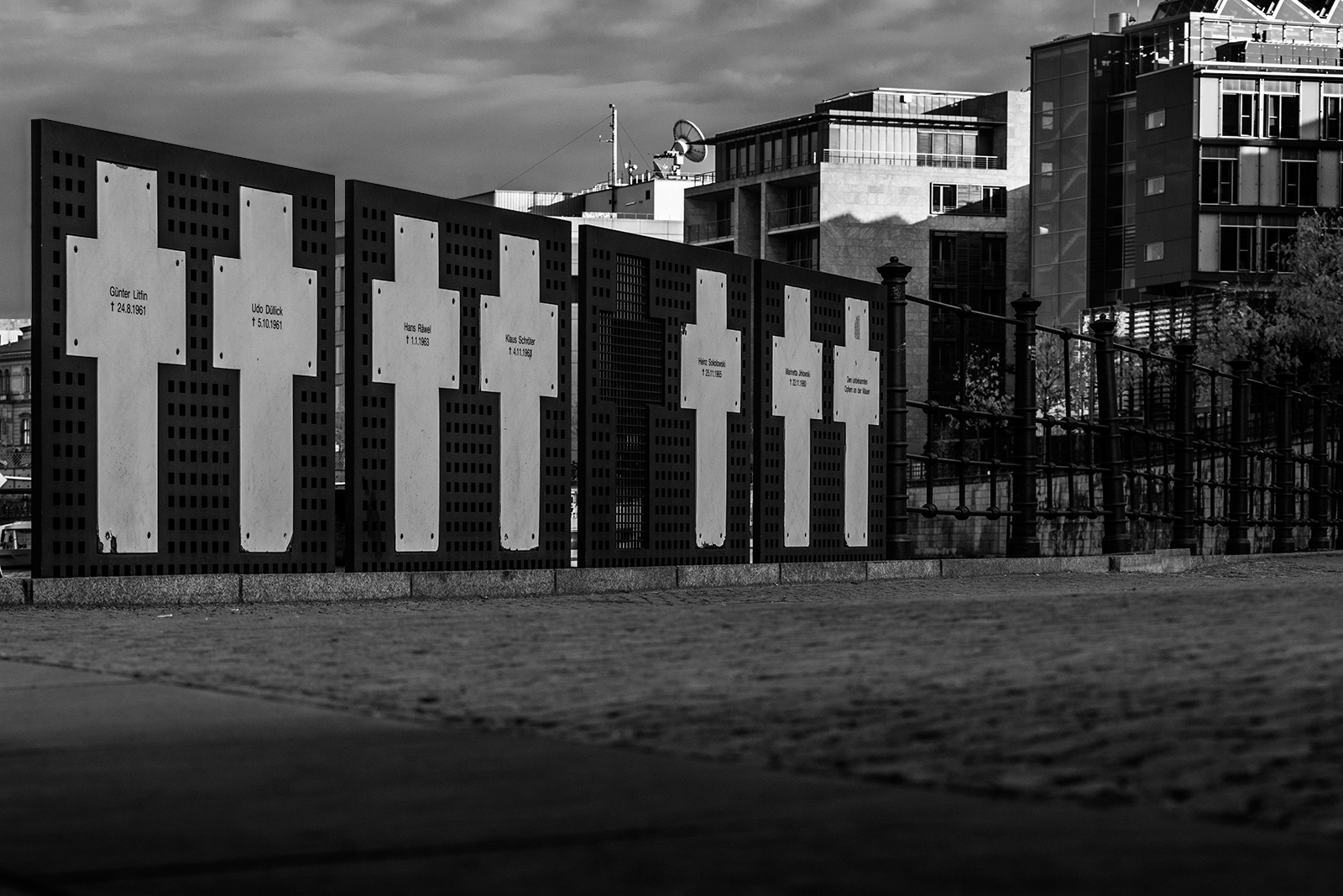 THE WHITE CROSS MEMORIAL