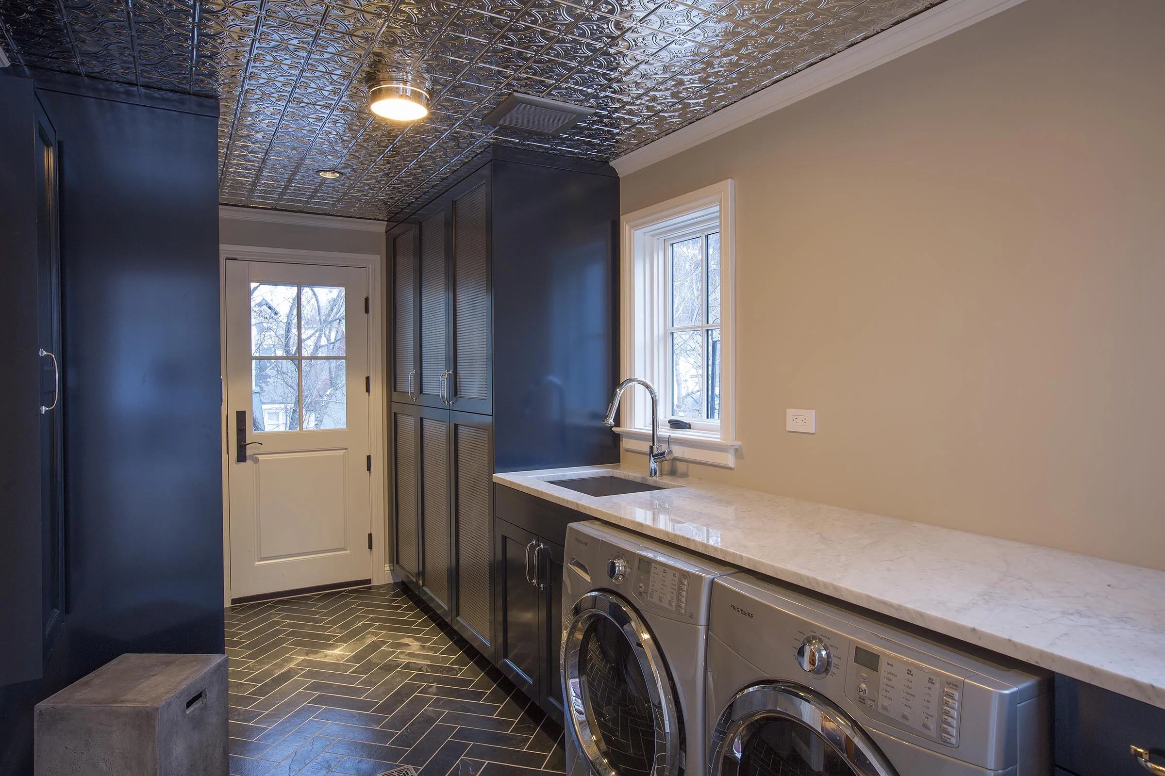 LaundryRoom.jpg
