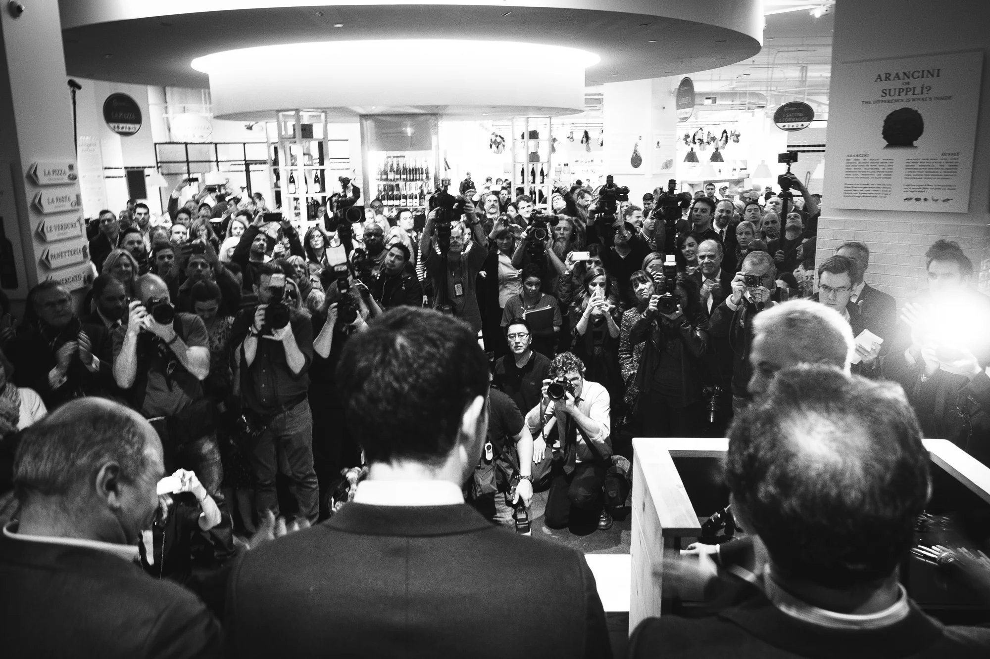174_Eataly-Open.jpg