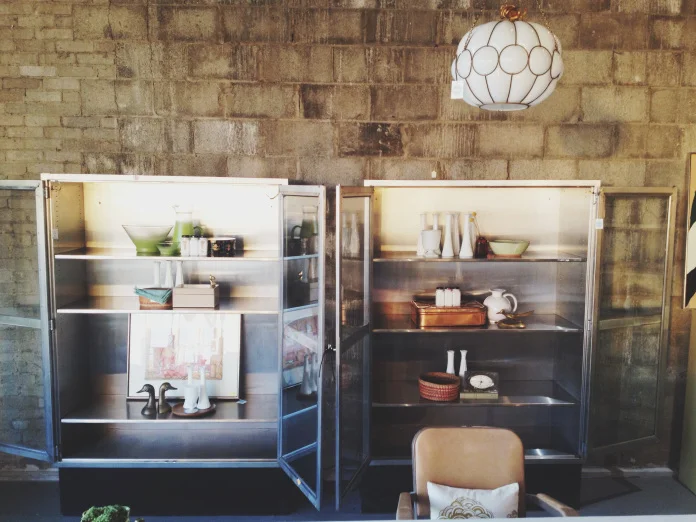 Sara's Room: Hollywood Regency Meets Flea Market Nerd