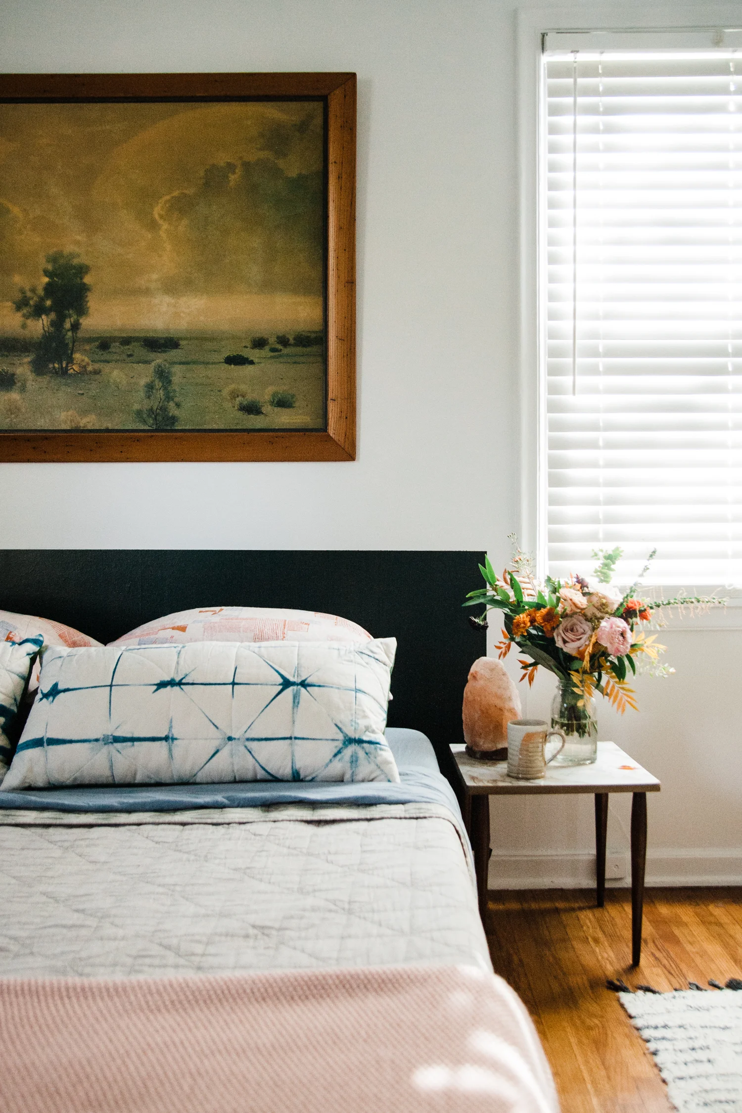 modern minimal bedroom-9.jpg