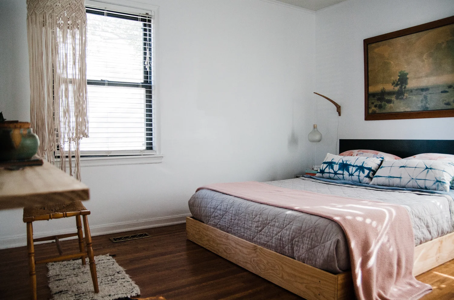 modern minimal bedroom-35.jpg