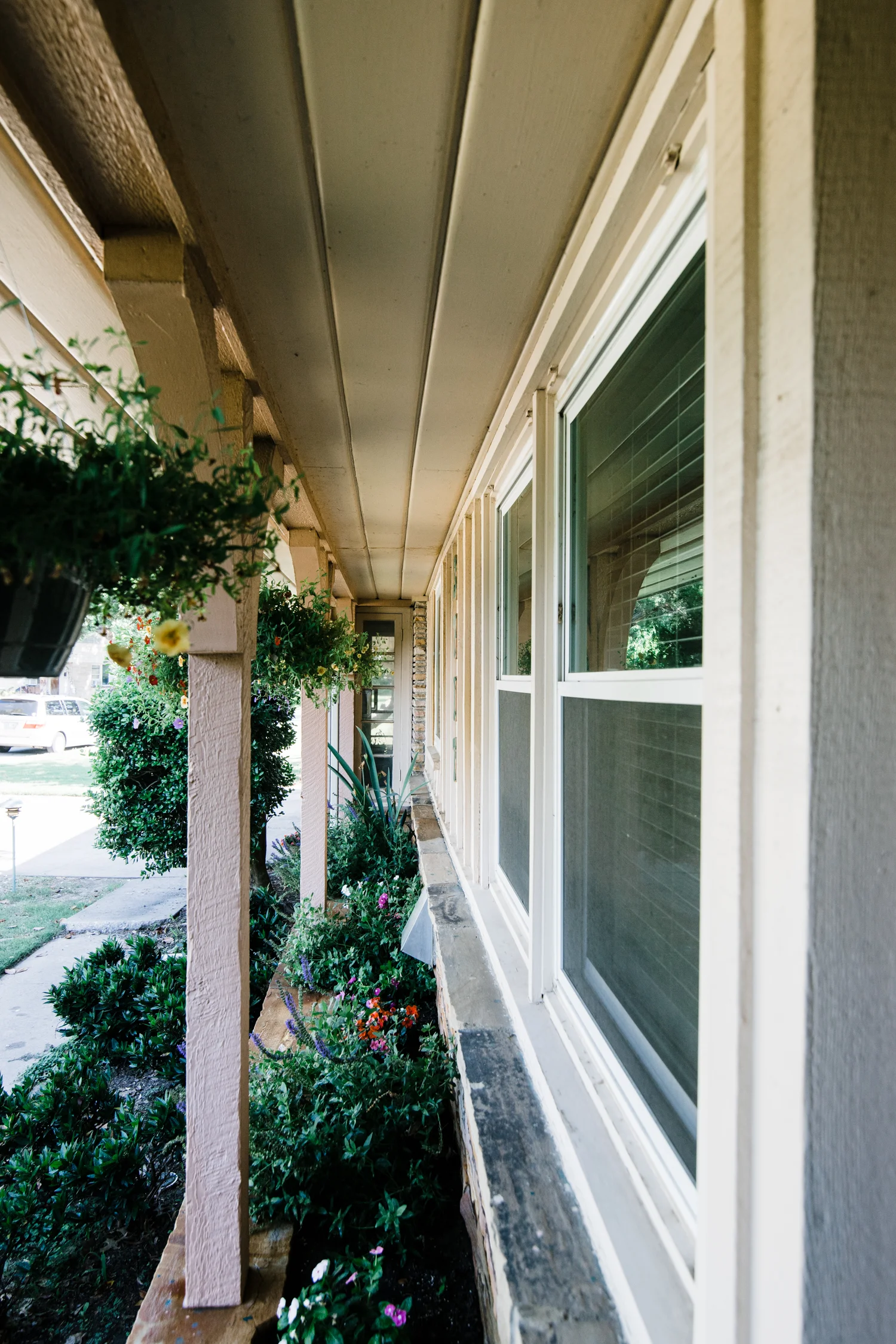 ranch-house-landscaping.jpg