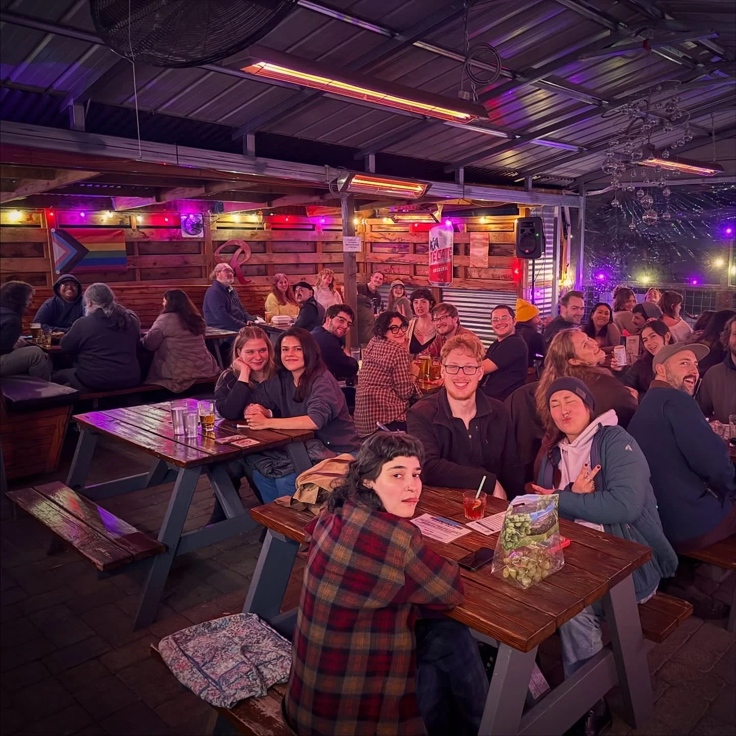 Tuesday Trivia at @adviceboothpdx !! Delicious cocktails, craft beer 🍺, Vegan Jell-O shots, sexy cheese 🧀&hellip; taco Tuesday 🌮&hellip; Weiners (Beef and Vegan) 🌭 &hellip; and free trivia fun. Seating indoors or outdoors on the covered and 🔥 he